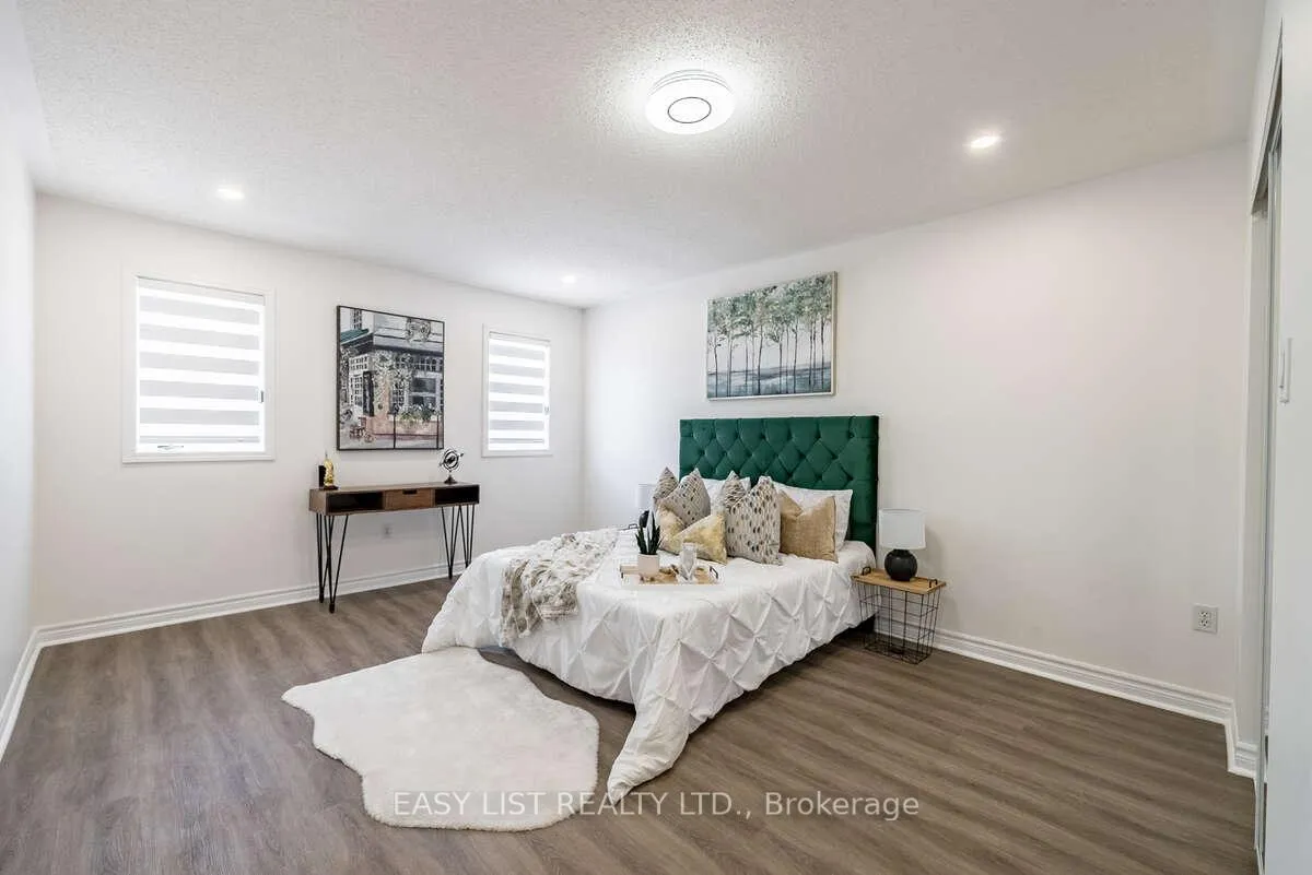 Photo 21 of 1608 Whitestone Drive, Oshawa, Samac — HOMEH
