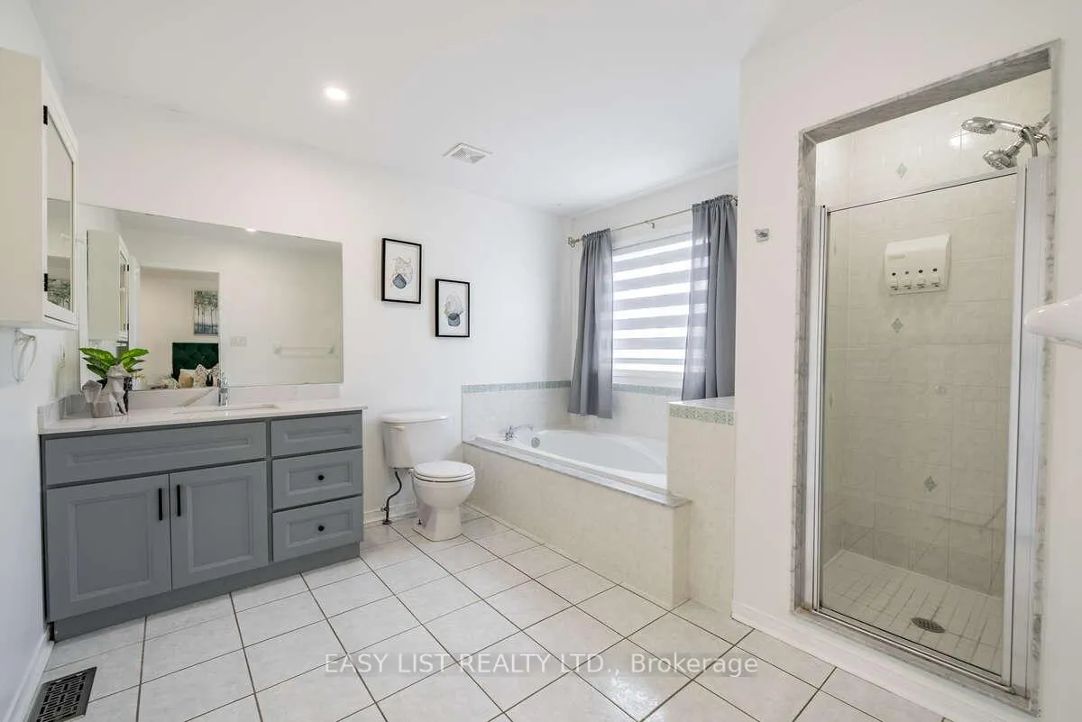 Photo 23 of 1608 Whitestone Drive, Oshawa, Samac — HOMEH
