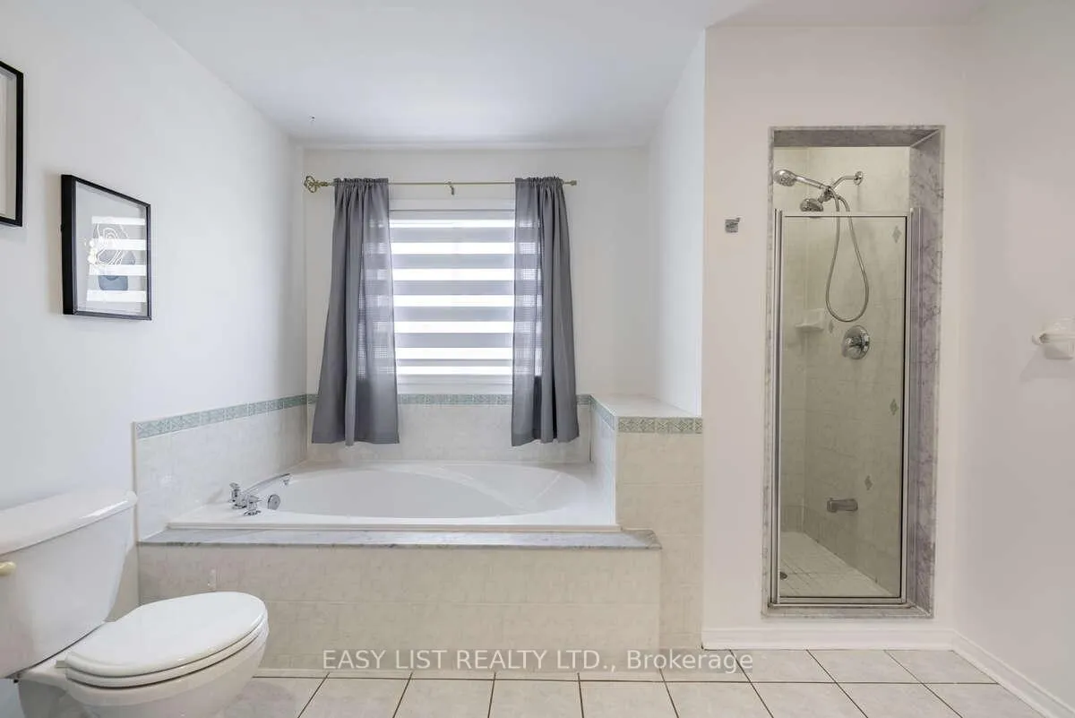 Photo 24 of 1608 Whitestone Drive, Oshawa, Samac — HOMEH