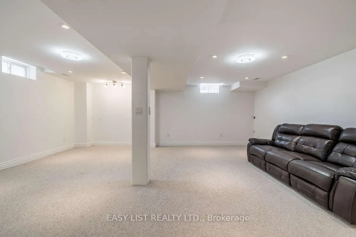 Photo 28 of 1608 Whitestone Drive, Oshawa, Samac — HOMEH