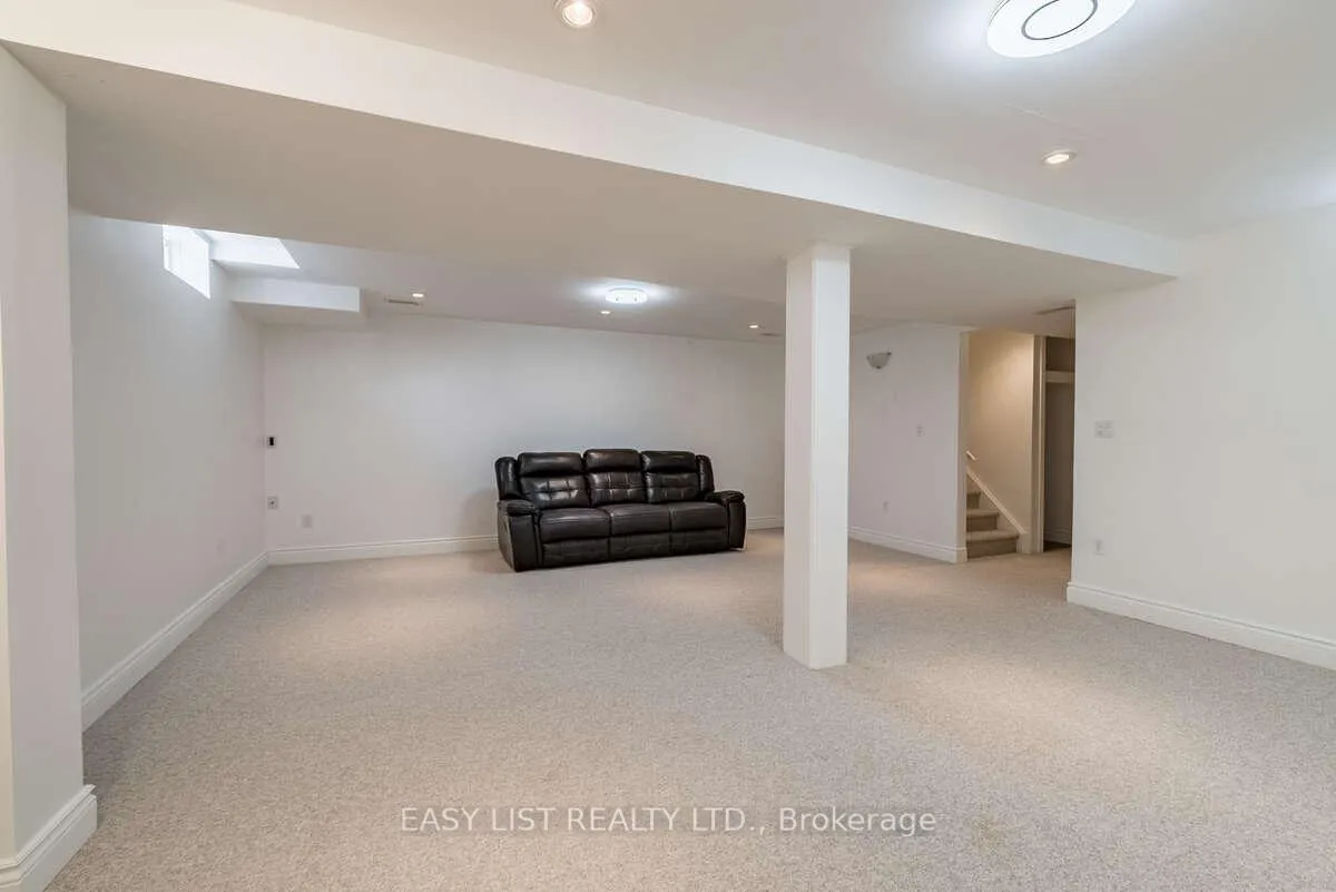 Photo 29 of 1608 Whitestone Drive, Oshawa, Samac — HOMEH