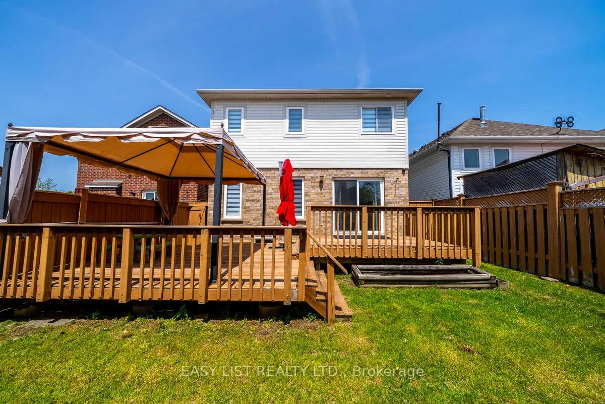 Photo 33 of 1608 Whitestone Drive, Oshawa, Samac — HOMEH
