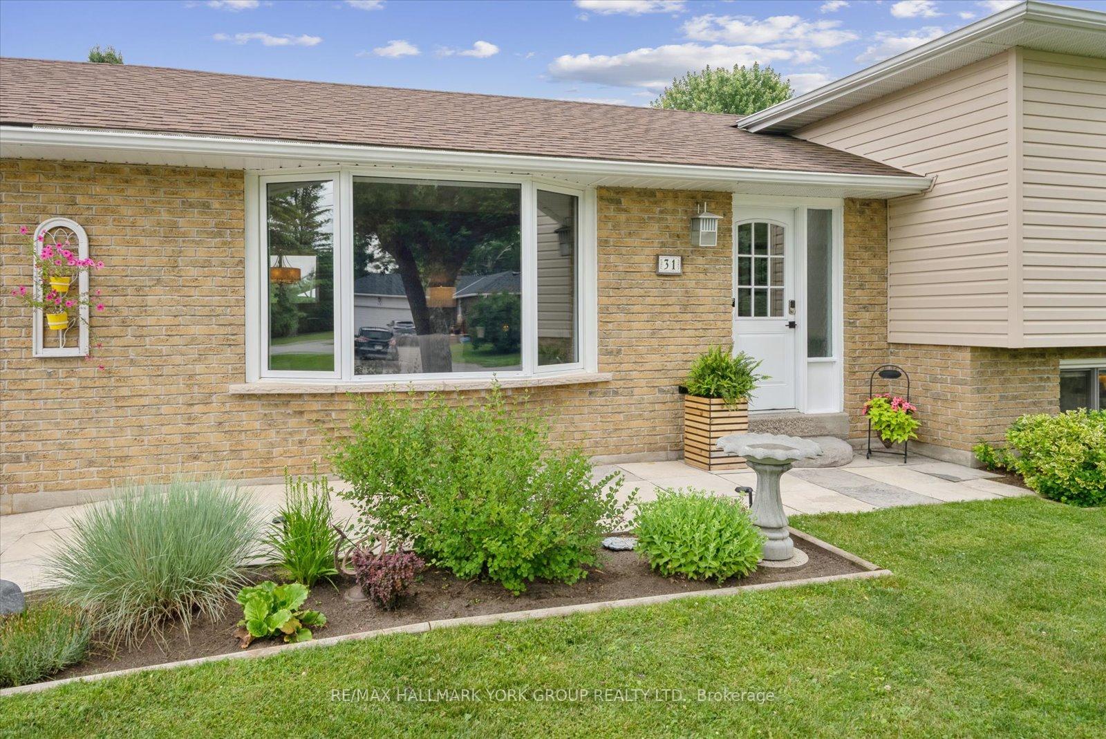 Photo 4 of 31 Griffith Avenue, Georgina, Pefferlaw — HOMEH