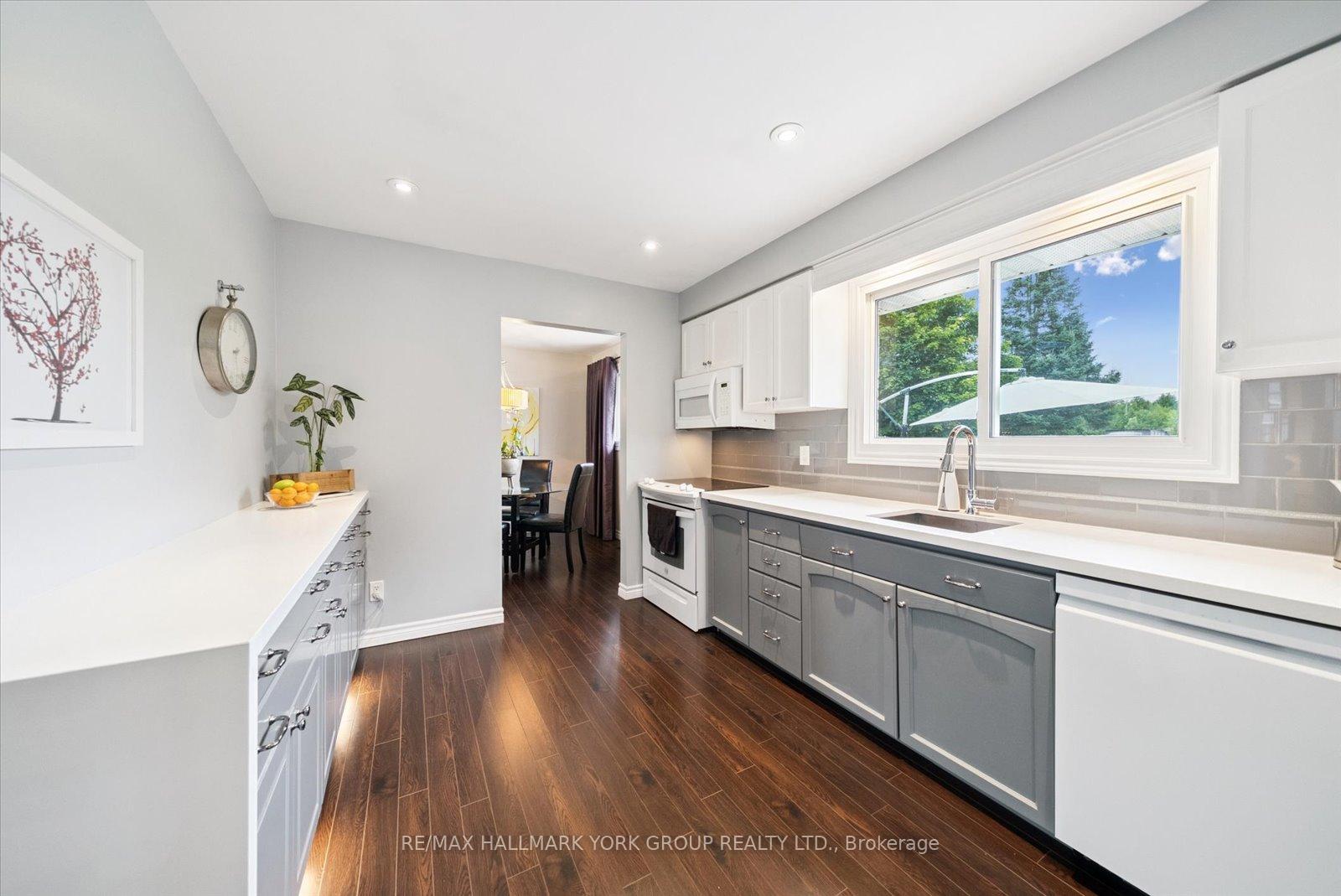 Photo 10 of 31 Griffith Avenue, Georgina, Pefferlaw — HOMEH