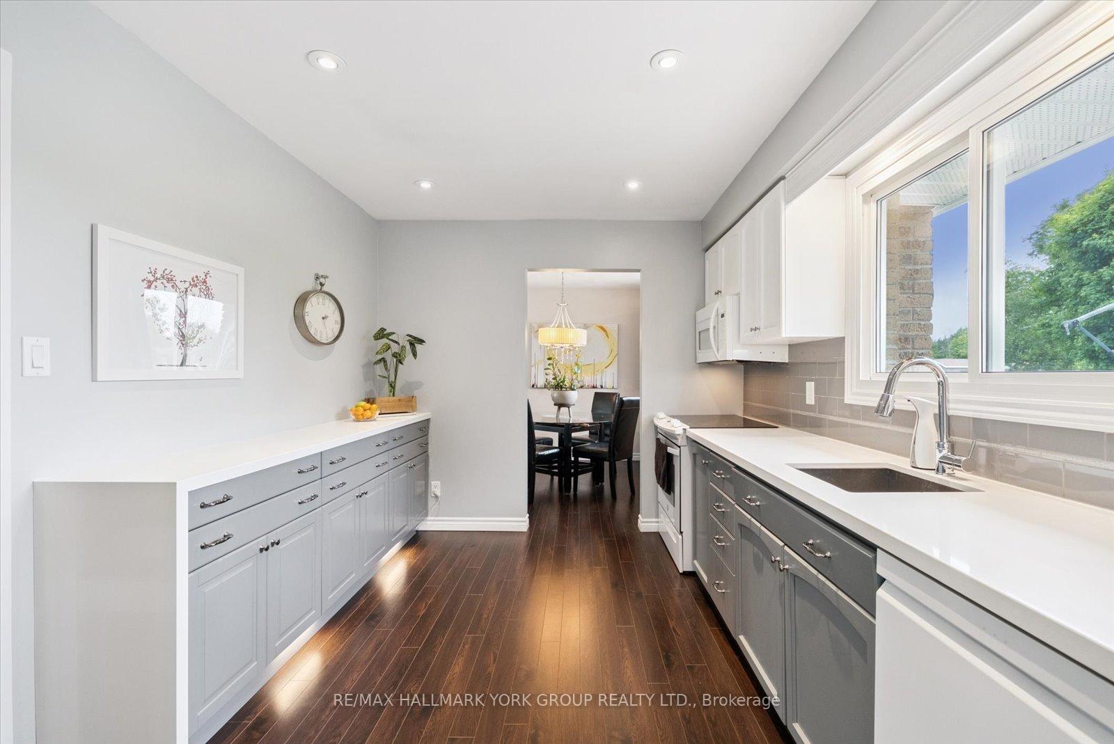 Photo 13 of 31 Griffith Avenue, Georgina, Pefferlaw — HOMEH
