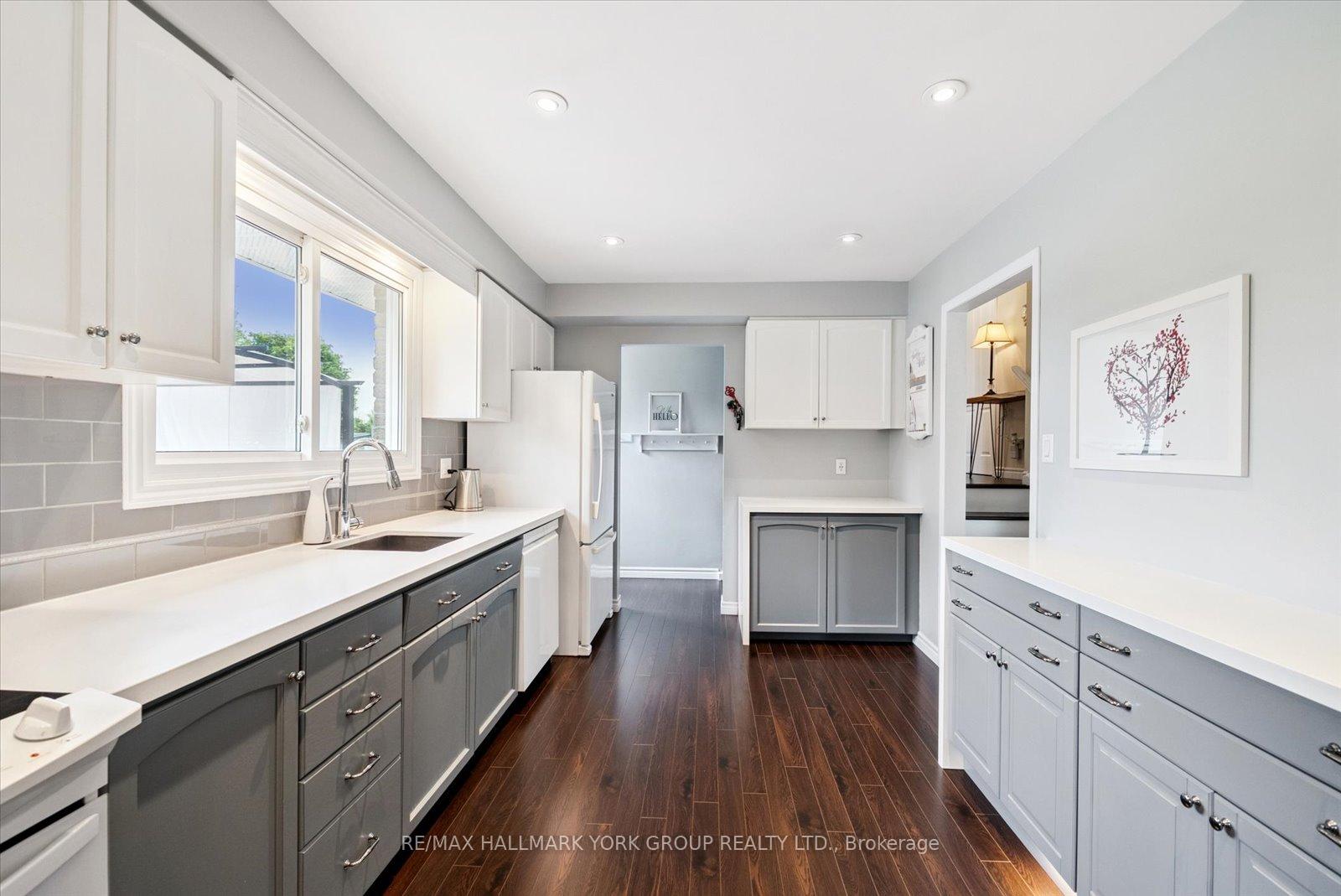 Photo 15 of 31 Griffith Avenue, Georgina, Pefferlaw — HOMEH