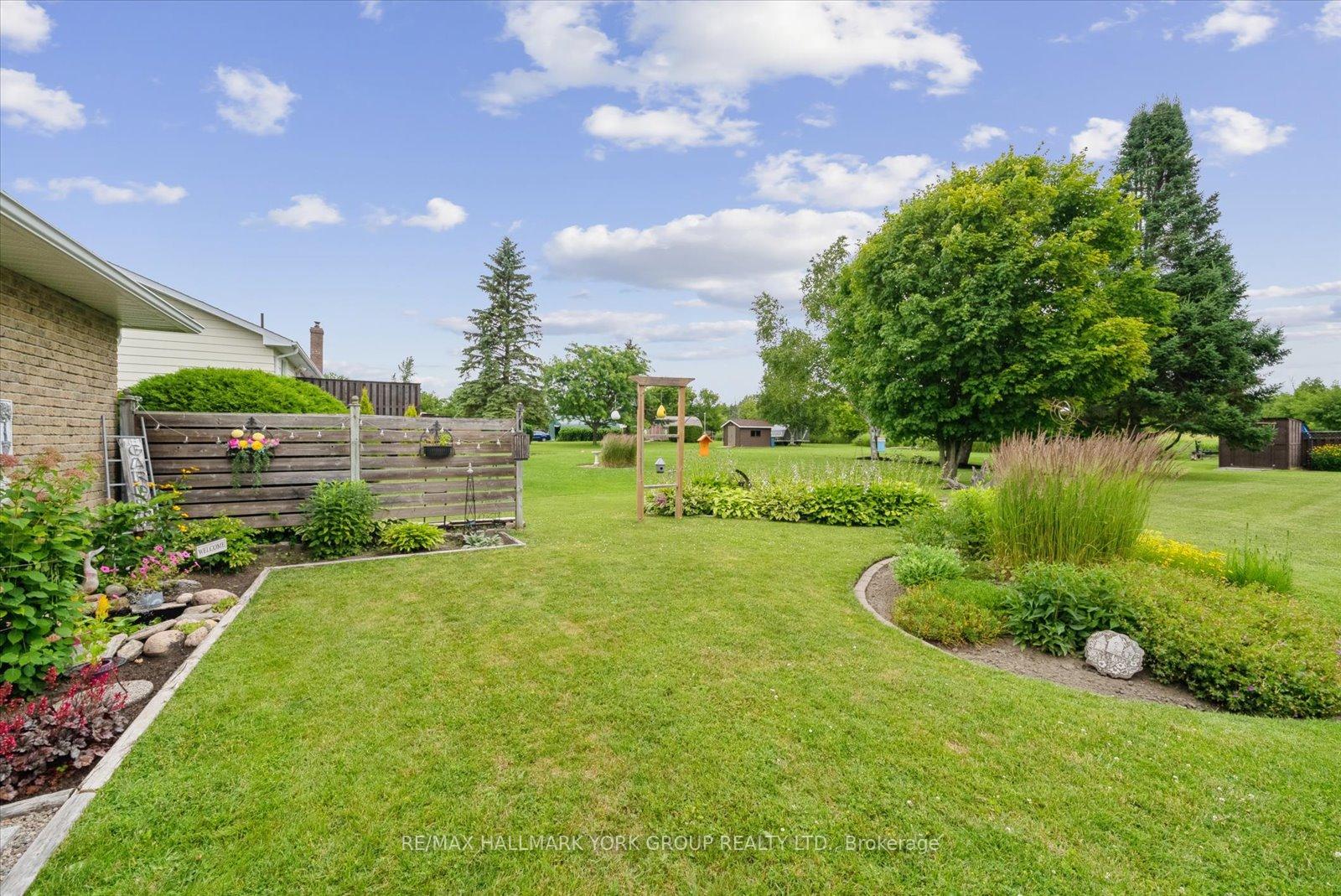 Photo 39 of 31 Griffith Avenue, Georgina, Pefferlaw — HOMEH