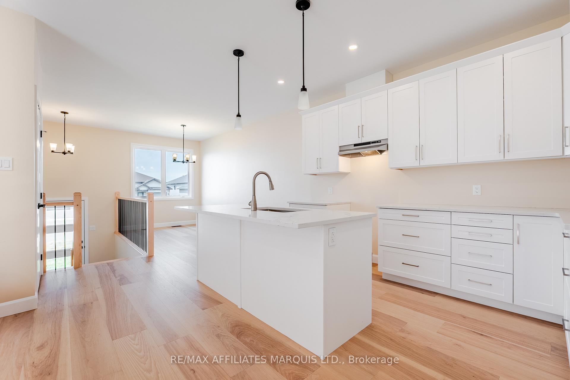 Photo 10 of 75 Portland Drive, Cornwall — HOMEH
