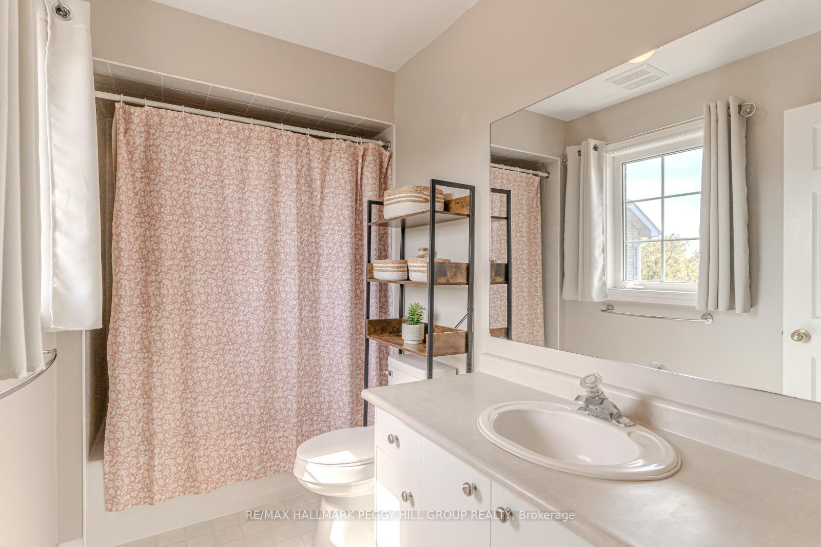 Photo 6 of 2 Northview Crescent, Barrie, Northwest — HOMEH
