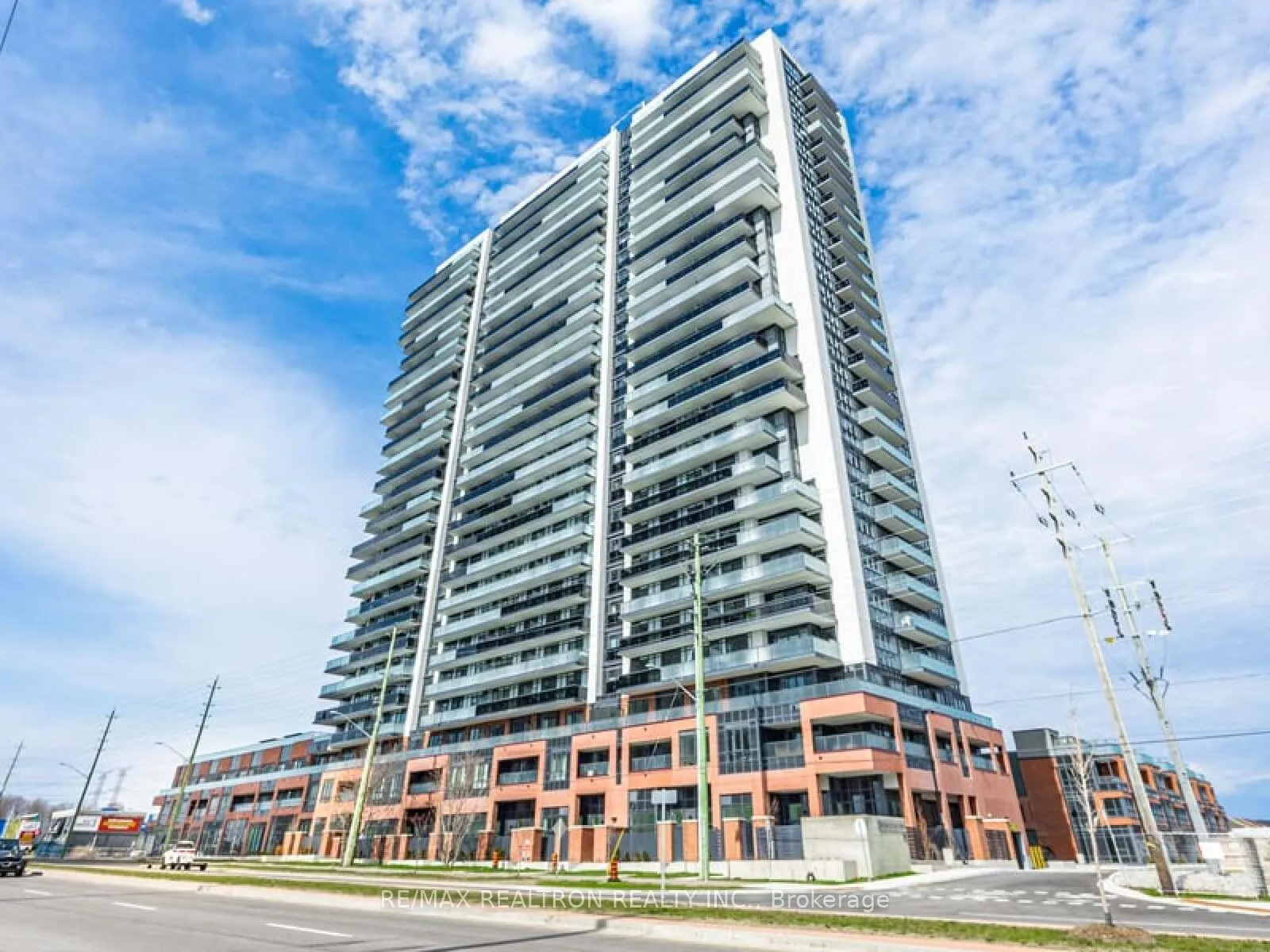 Front of Unit PH12, 2545 Simcoe Street N