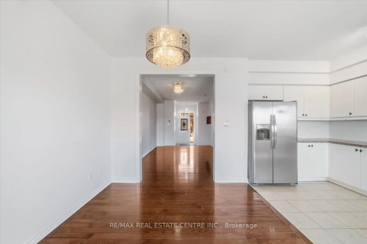 Photo 7 of 355 Hobbs Crescent, Milton, Clarke — HOMEH