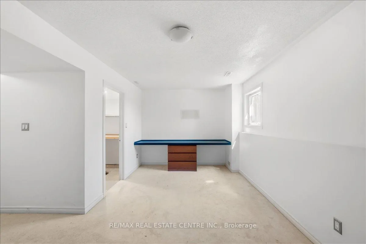 Photo 27 of 355 Hobbs Crescent, Milton, Clarke — HOMEH