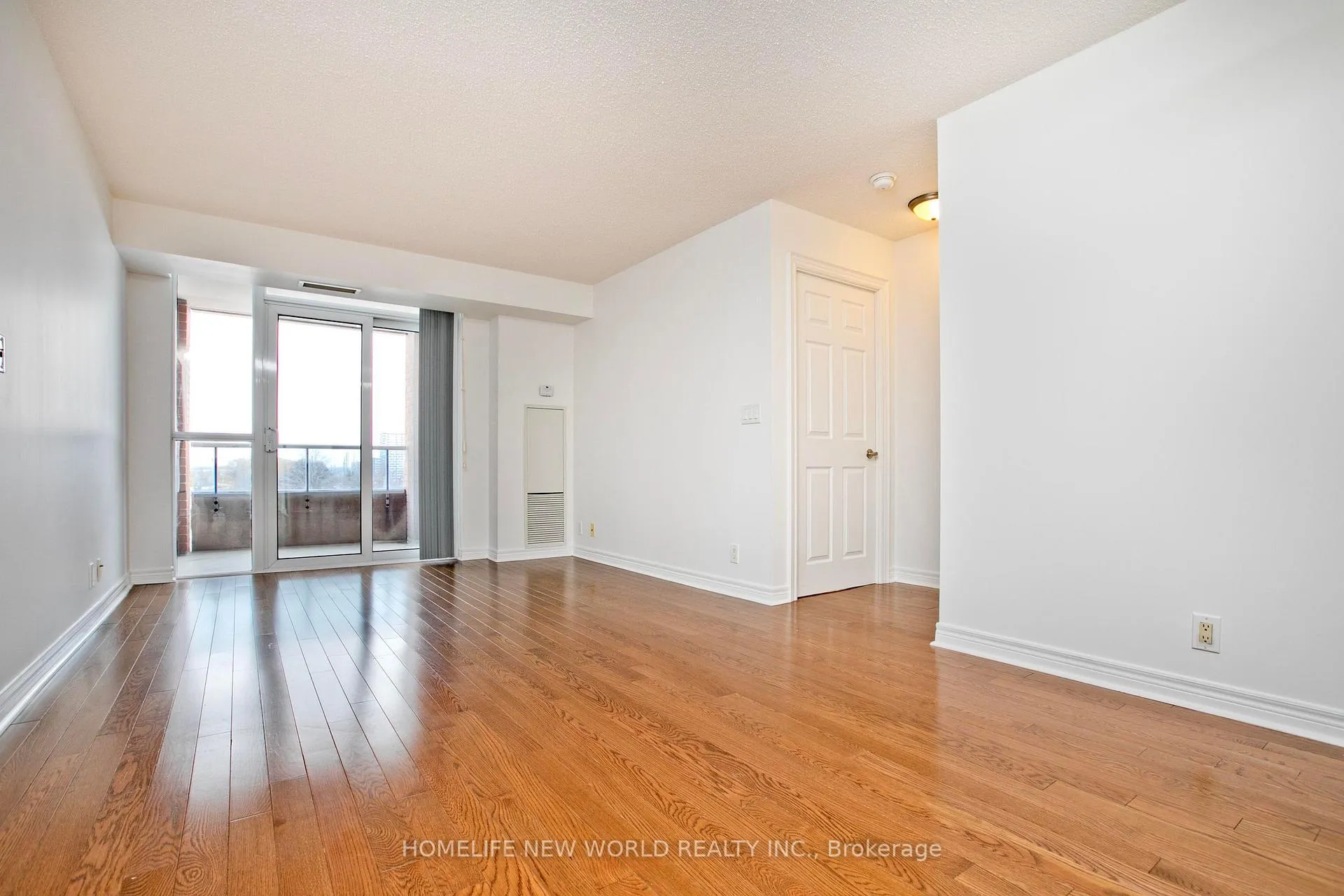 Photo 3 of Unit Unit 326, 33 Cox Boulevard, Markham, Unionville — HOMEH