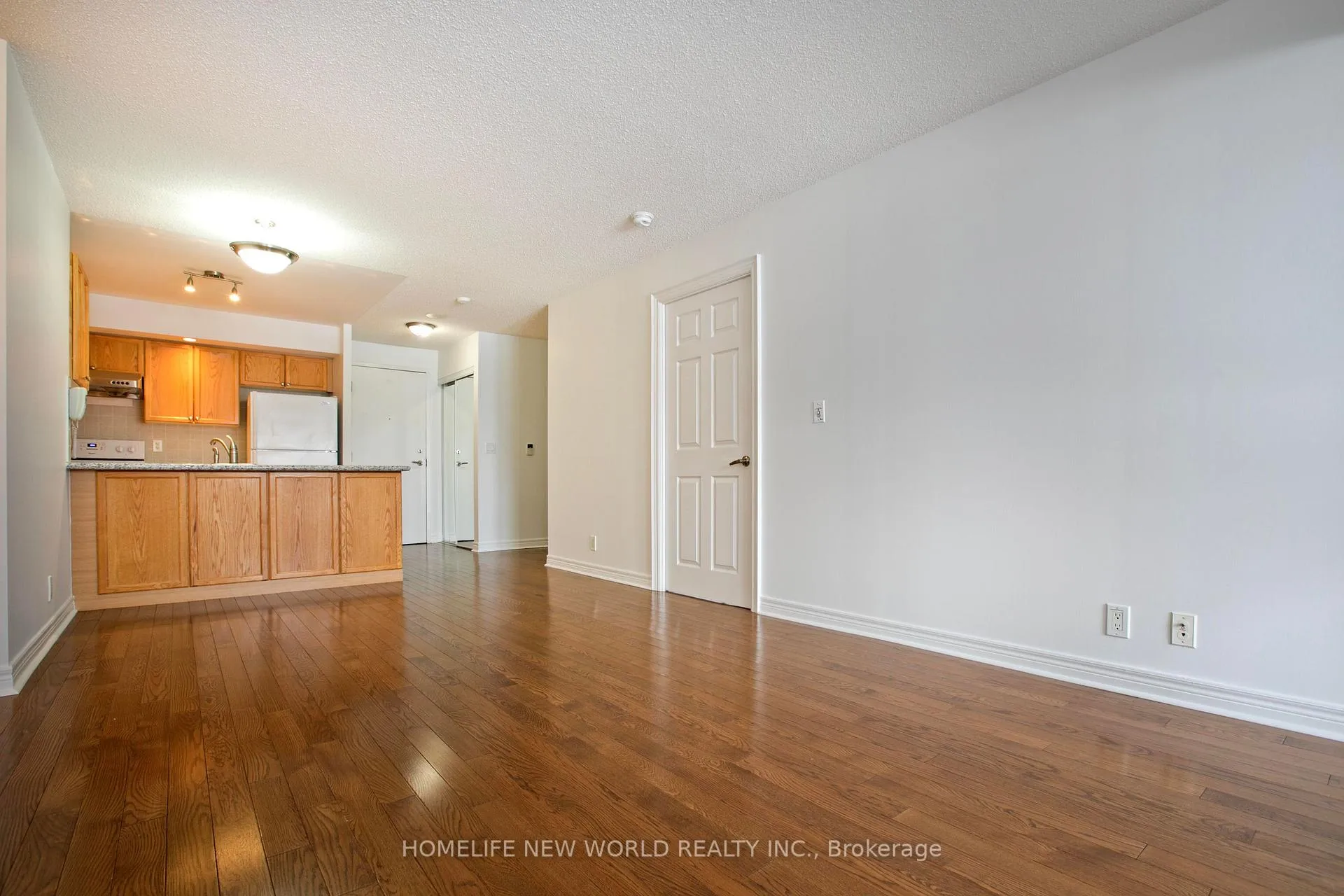 Photo 9 of Unit Unit 326, 33 Cox Boulevard, Markham, Unionville — HOMEH