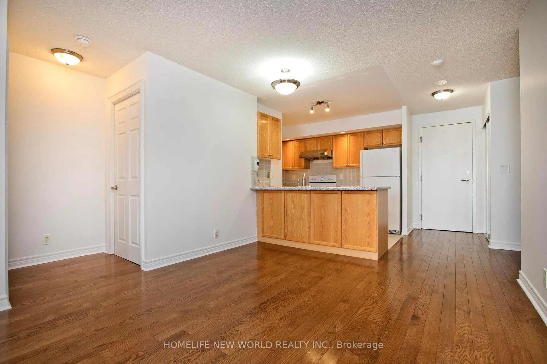 Photo 10 of Unit Unit 326, 33 Cox Boulevard, Markham, Unionville — HOMEH