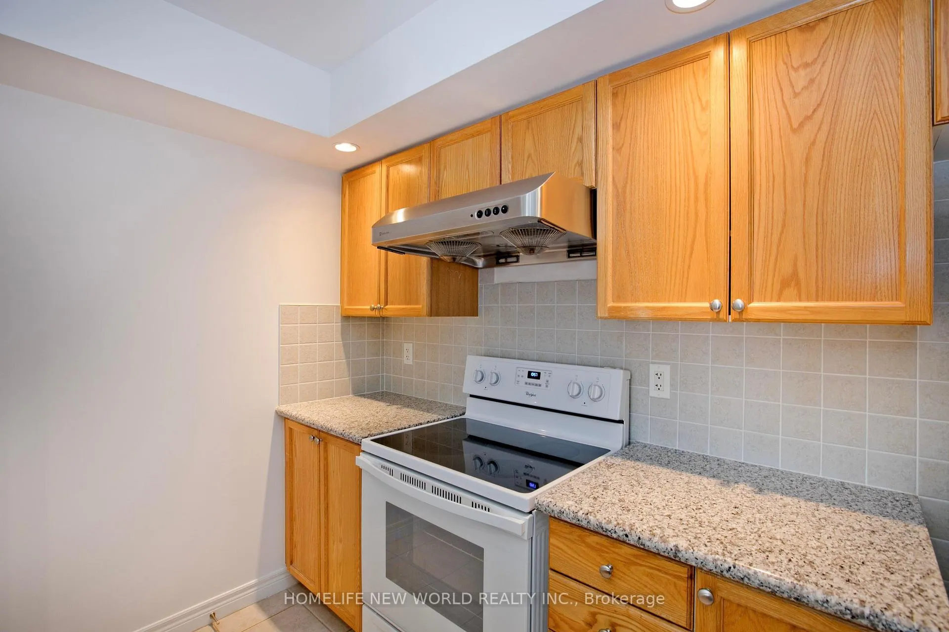 Photo 13 of Unit Unit 326, 33 Cox Boulevard, Markham, Unionville — HOMEH