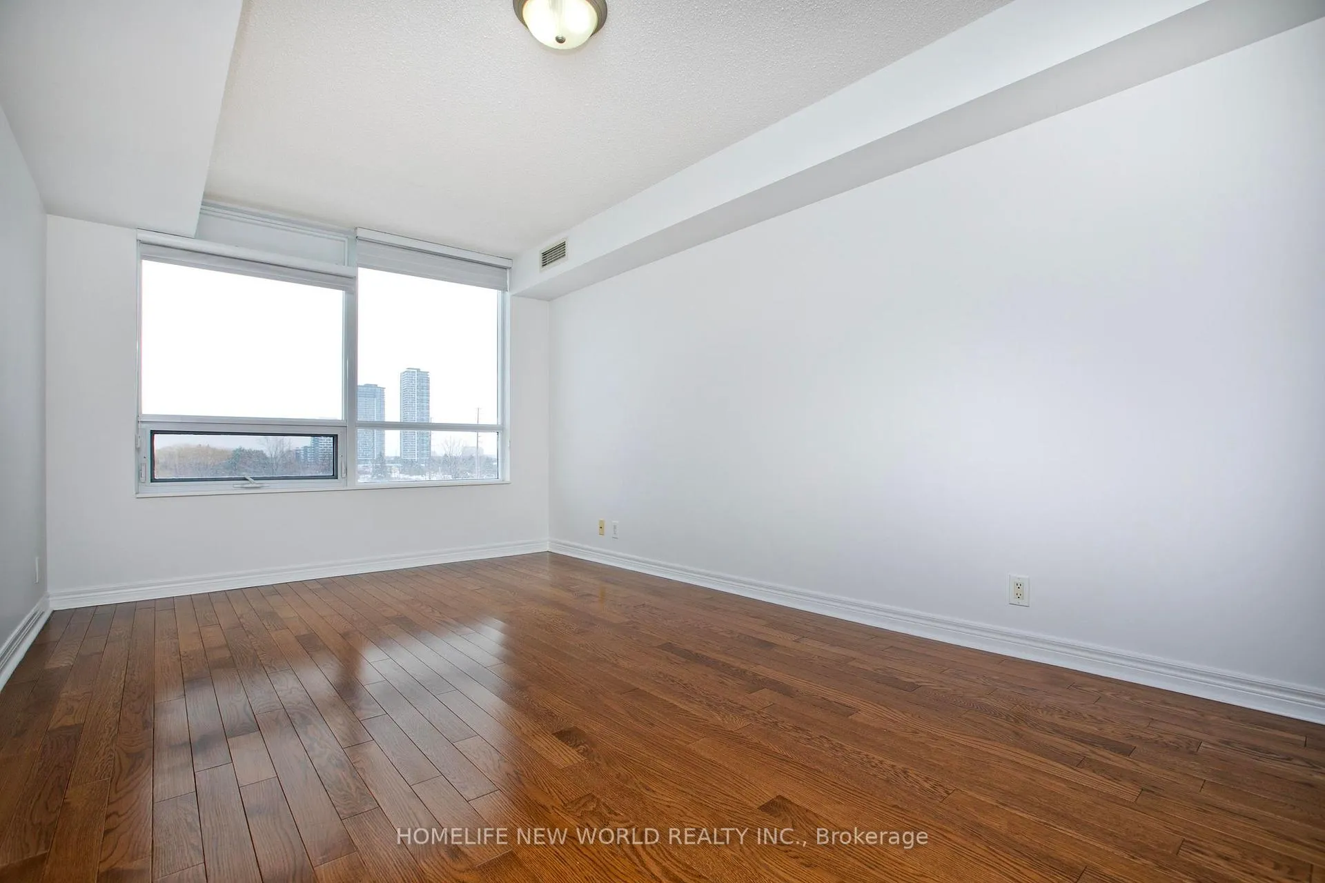 Photo 16 of Unit Unit 326, 33 Cox Boulevard, Markham, Unionville — HOMEH