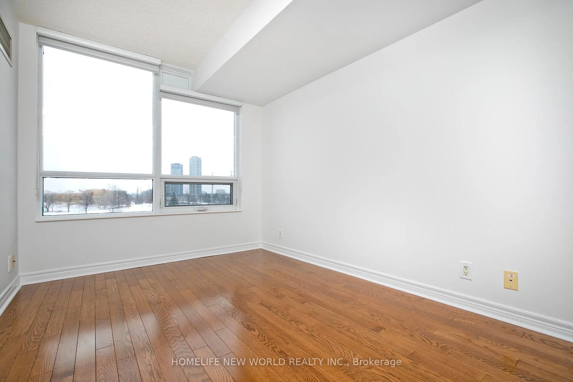 Photo 20 of Unit Unit 326, 33 Cox Boulevard, Markham, Unionville — HOMEH