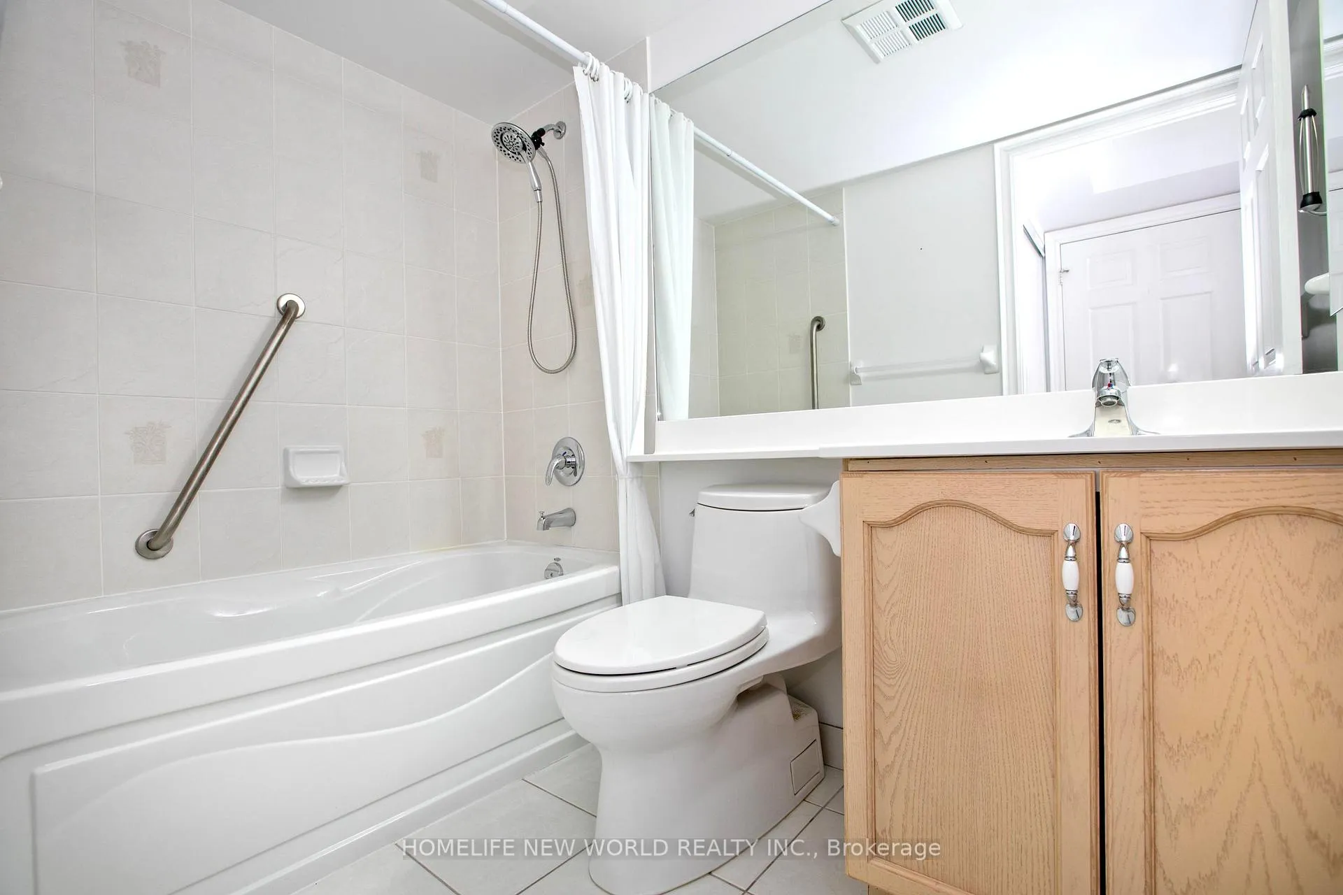 Photo 23 of Unit Unit 326, 33 Cox Boulevard, Markham, Unionville — HOMEH