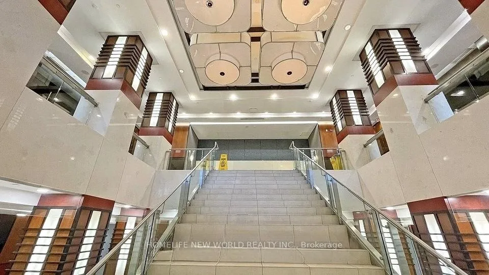 Photo 33 of Unit Unit 326, 33 Cox Boulevard, Markham, Unionville — HOMEH