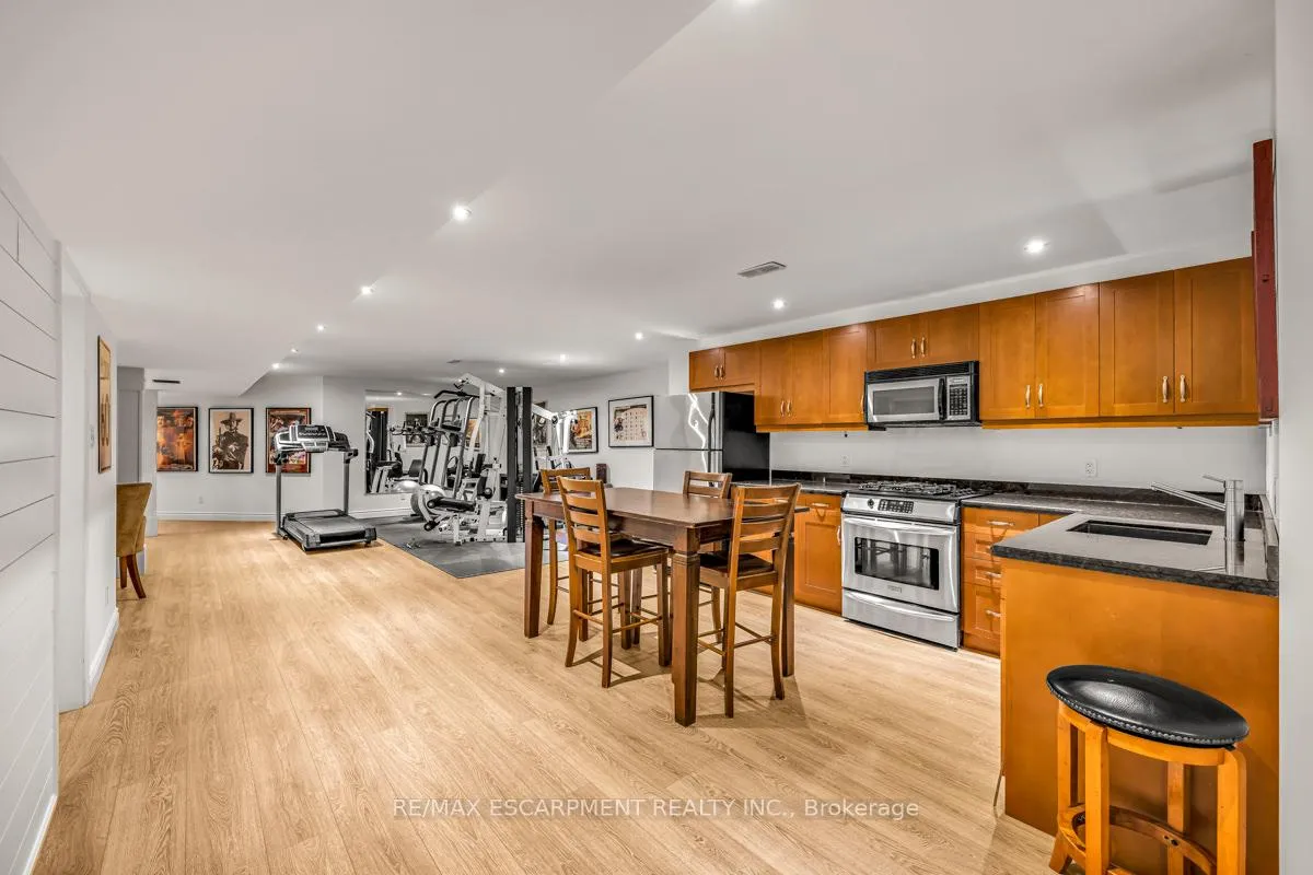 Photo 25 of 1068 Wyatt Road, Hamilton, Rural Flamborough — HOMEH