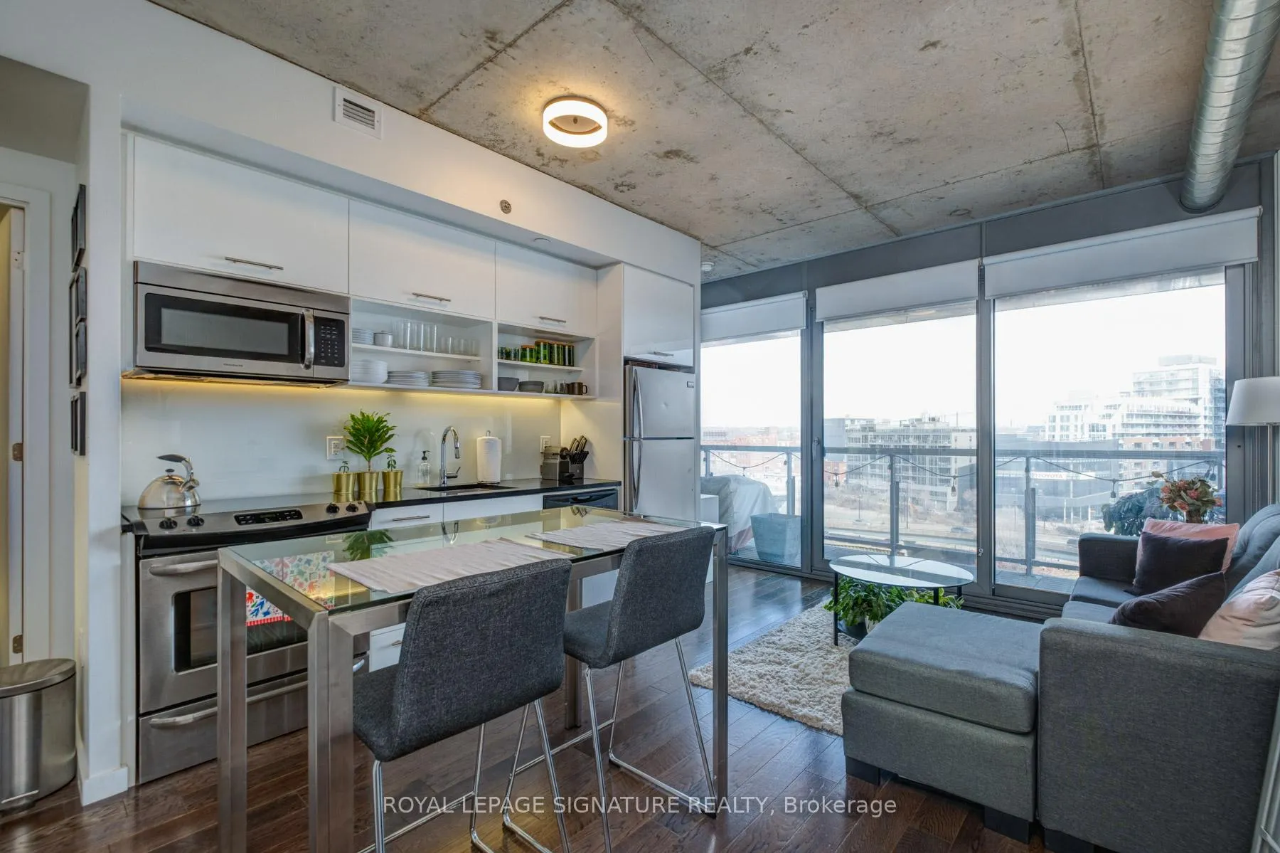 Front of Unit 805, 32 Trolley Crescent