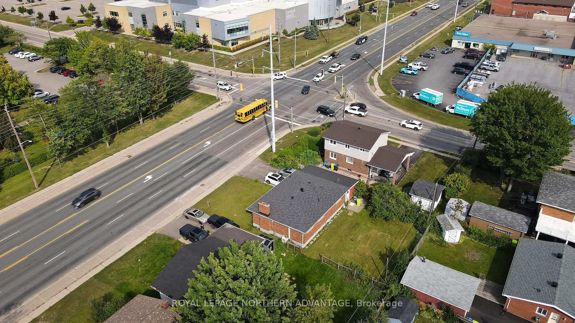 Photo 2 of 287 Second Line E, Sault Ste Marie — HOMEH