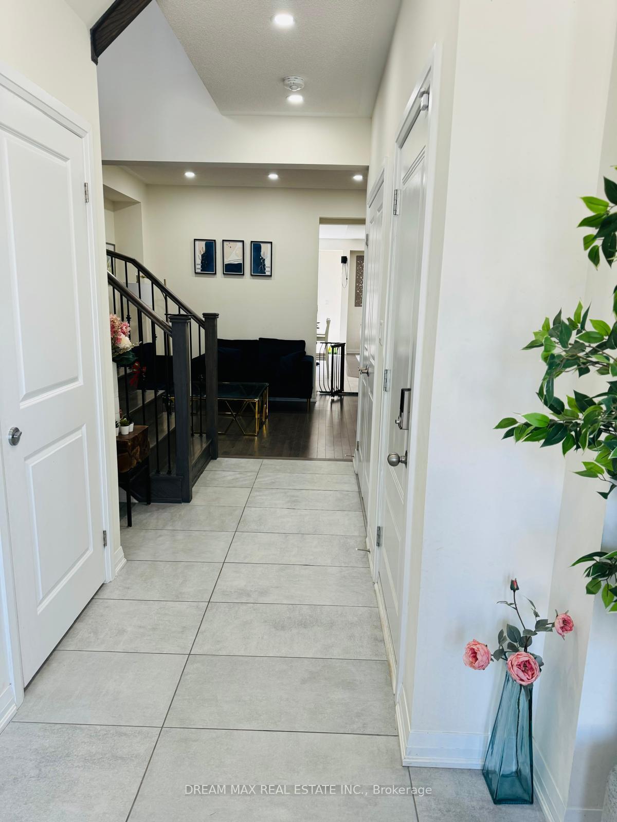 Photo 4 of 46 Thornvalley Terrace, Caledon, Rural Caledon — HOMEH
