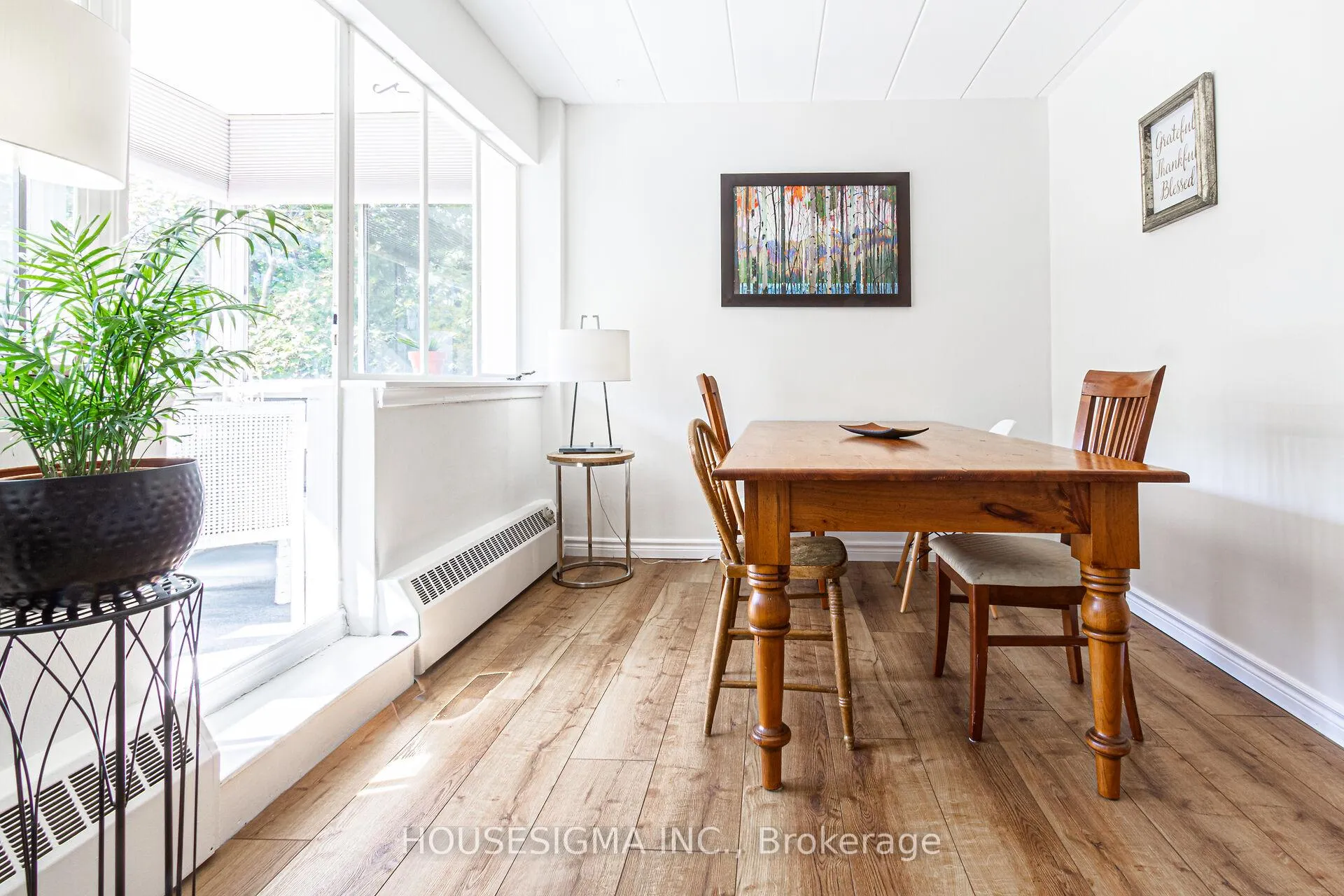 Photo 6 of Unit 307, 107 St. Joseph's Drive, Hamilton, Corktown — HOMEH