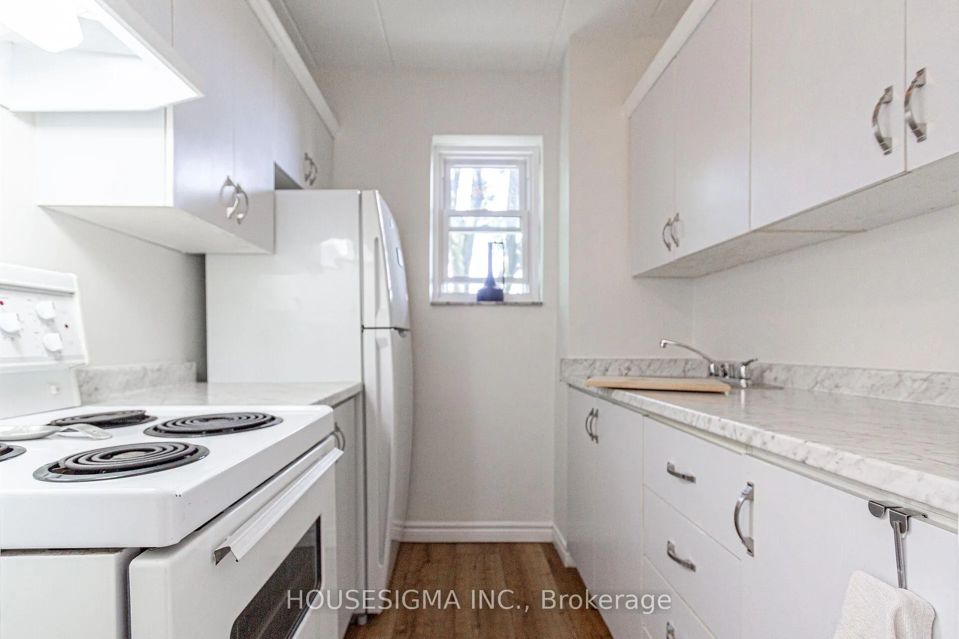 Photo 7 of Unit 307, 107 St. Joseph's Drive, Hamilton, Corktown — HOMEH