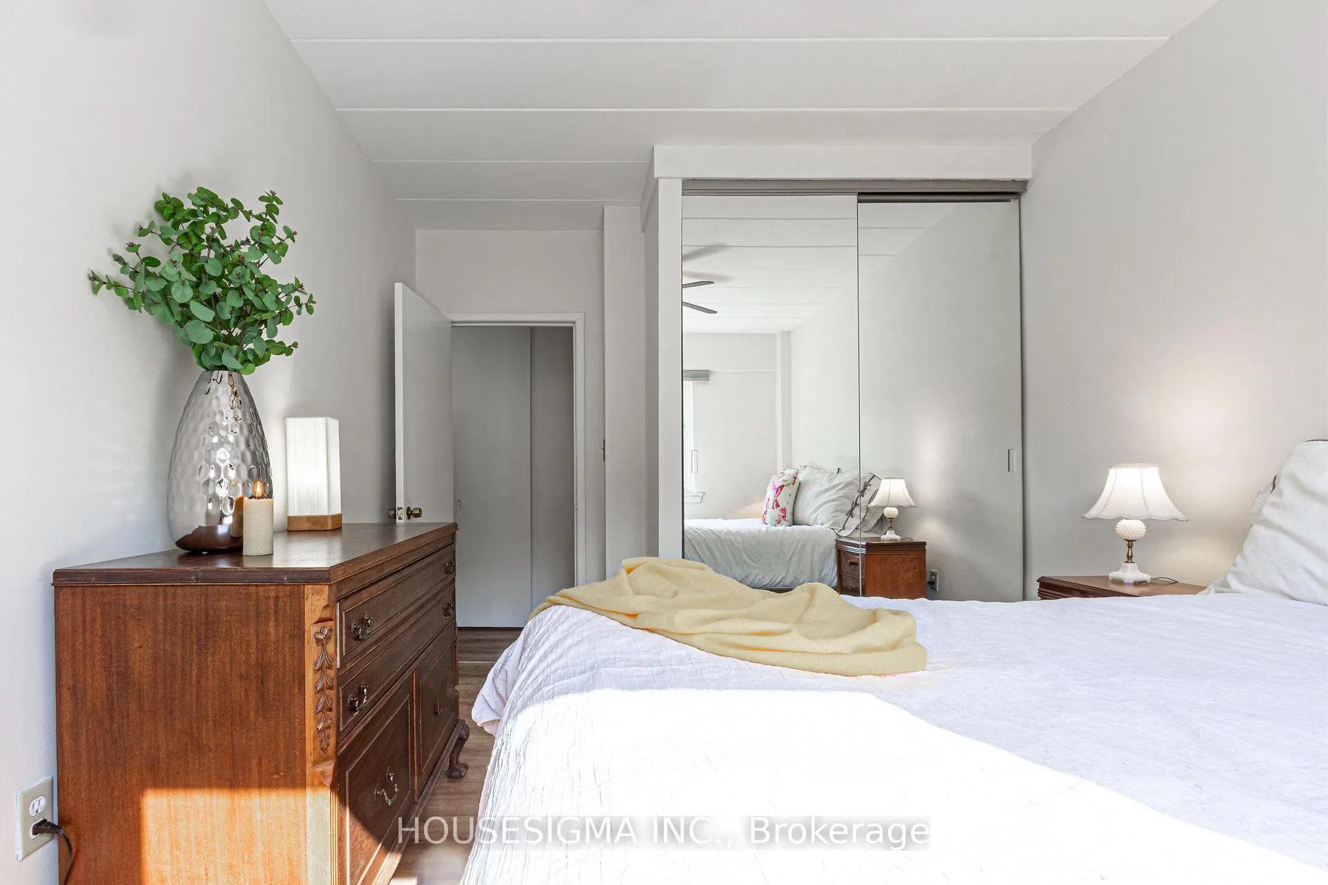 Photo 10 of Unit 307, 107 St. Joseph's Drive, Hamilton, Corktown — HOMEH