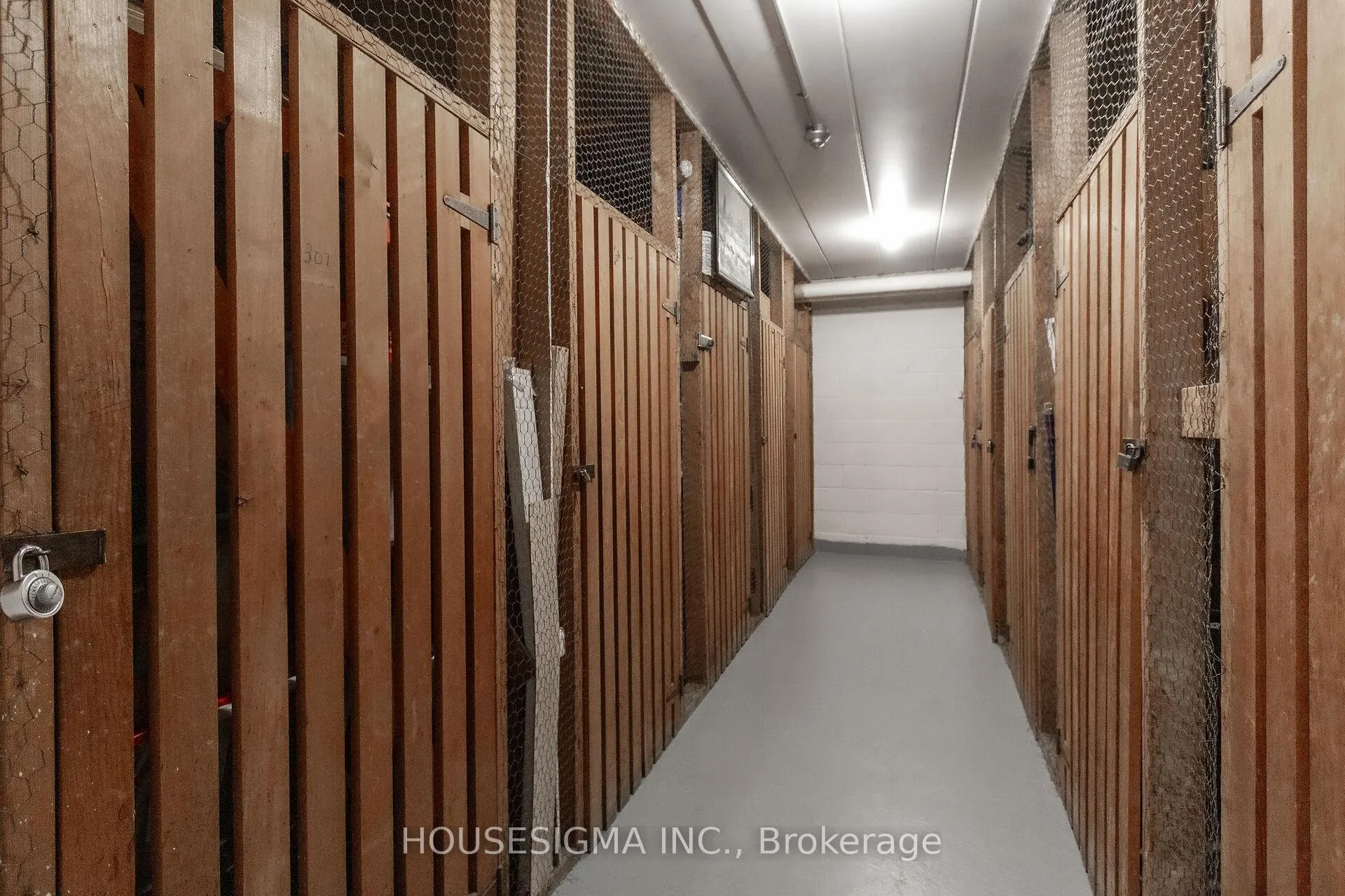 Photo 14 of Unit 307, 107 St. Joseph's Drive, Hamilton, Corktown — HOMEH
