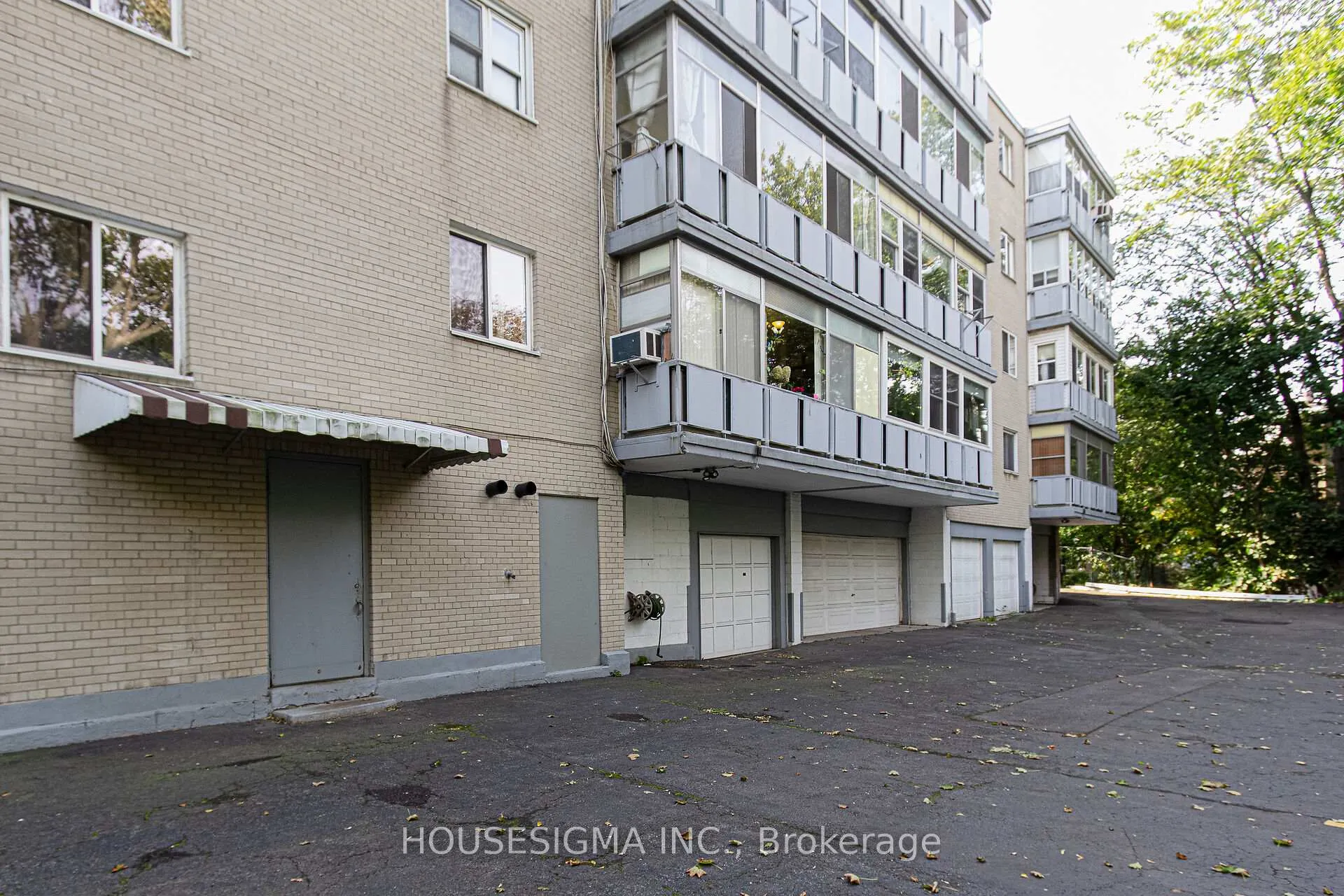 Photo 15 of Unit 307, 107 St. Joseph's Drive, Hamilton, Corktown — HOMEH