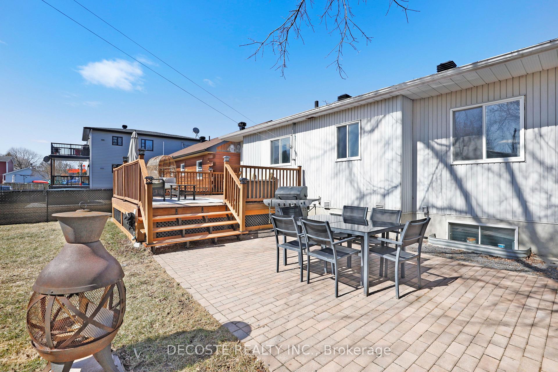 Photo 35 of 877 Queen Street, Champlain, L'Orignal — HOMEH