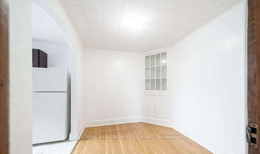 Photo 4 of Unit 12, 2 Kingston Road, Toronto, Woodbine Corridor — HOMEH