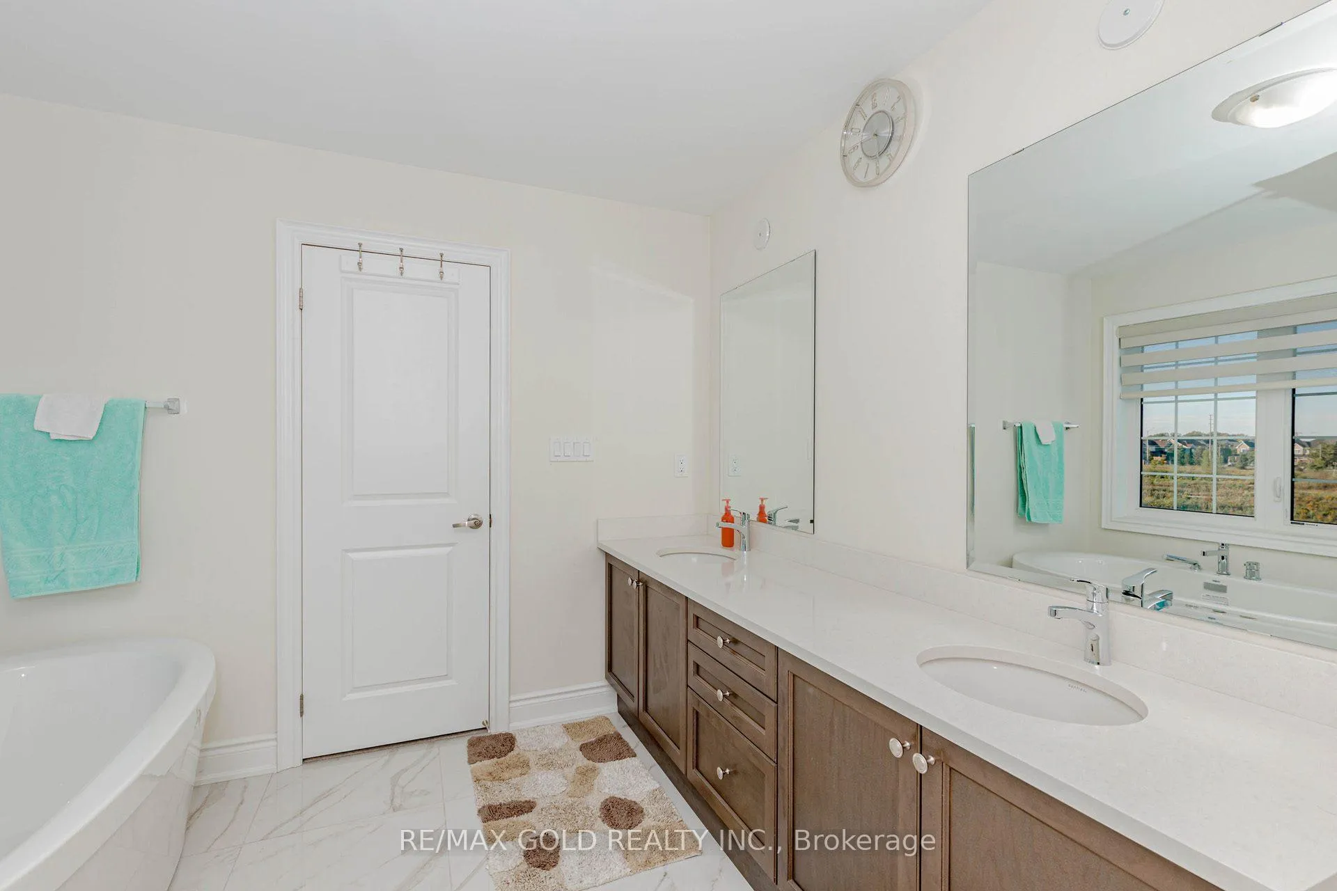 Photo 32 of 32 Claremount Drive, Welland, Prince Charles — HOMEH