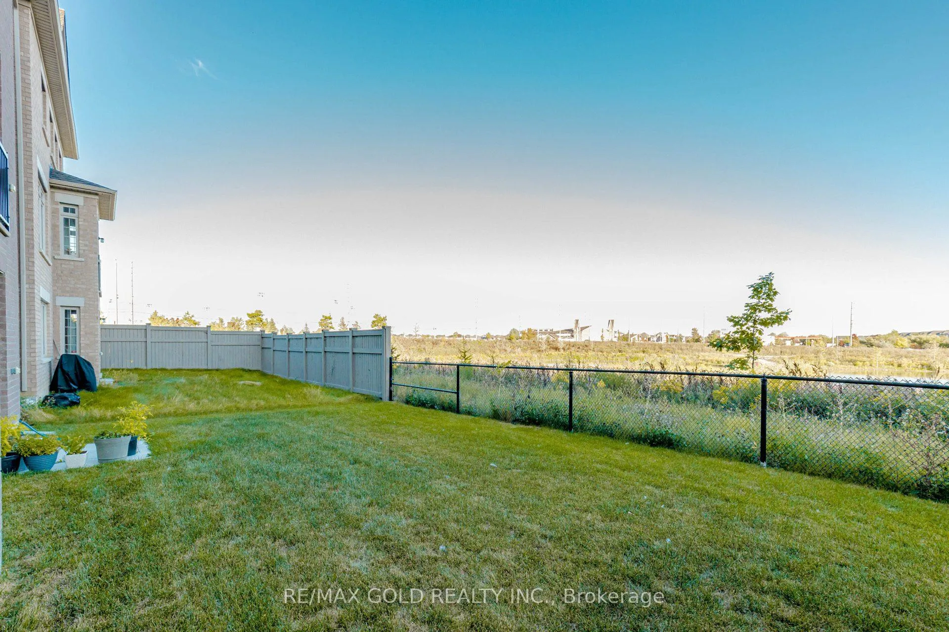 Photo 50 of 32 Claremount Drive, Welland, Prince Charles — HOMEH