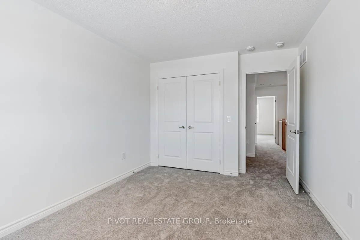 Photo 33 of 19 Daffodil Road, Springwater, Midhurst — HOMEH