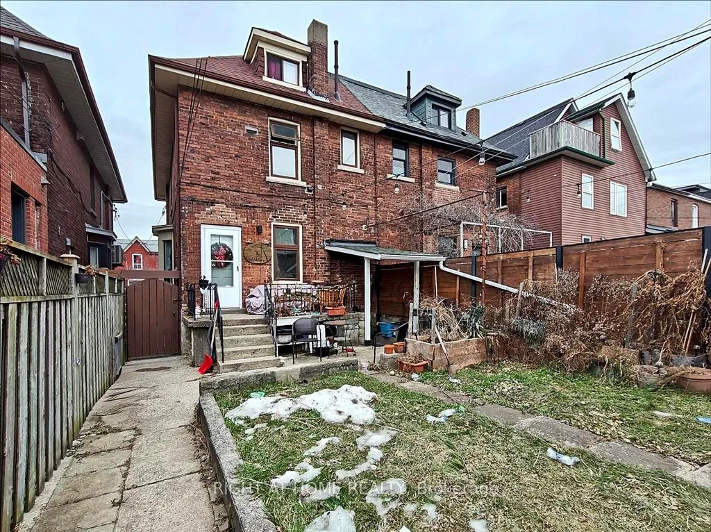 Photo 16 of Unit Lower, 567 Ossington Avenue, Toronto, Palmerston-Little Italy — HOMEH