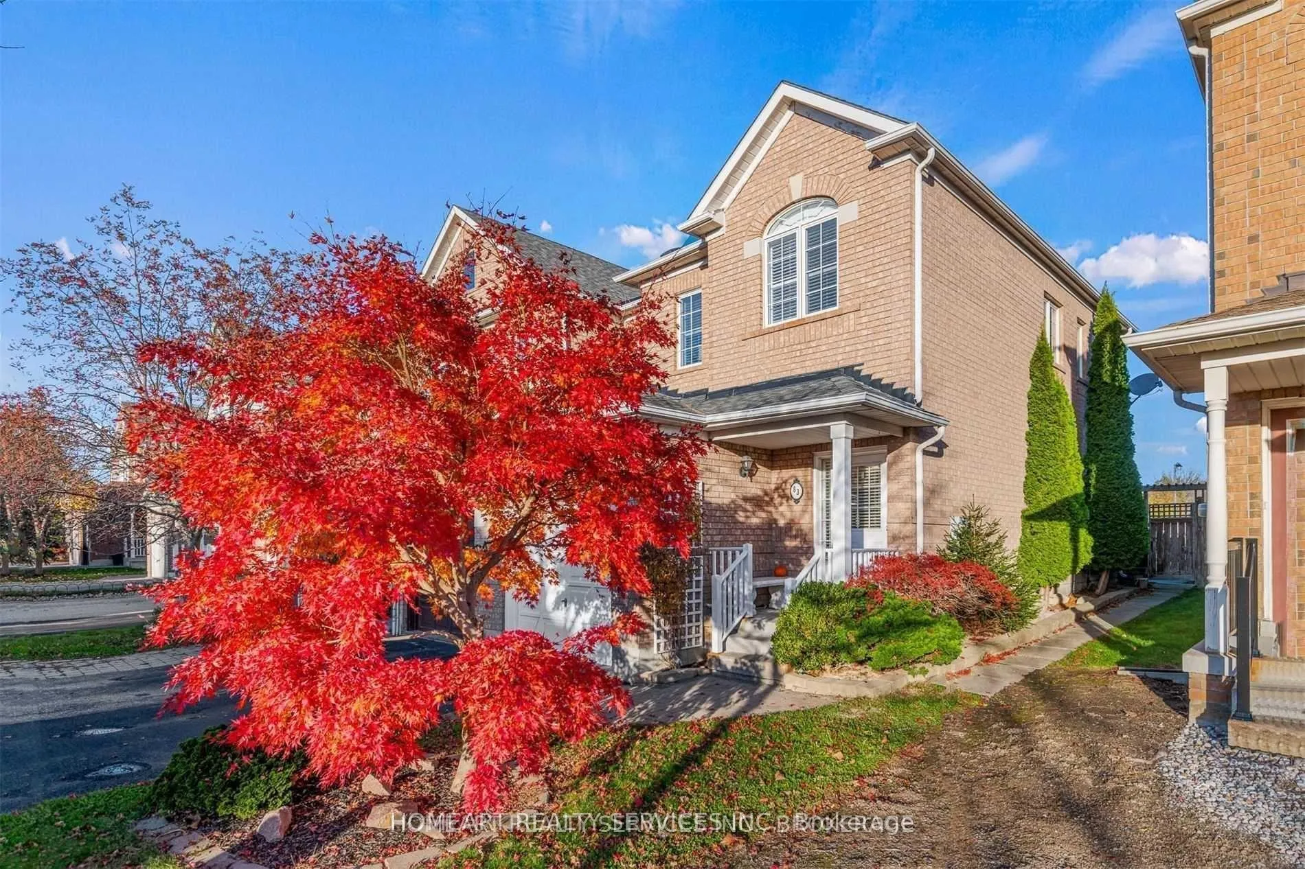 Photo 1 of 83 Snedden Avenue E, Aurora, Bayview Wellington — HOMEH