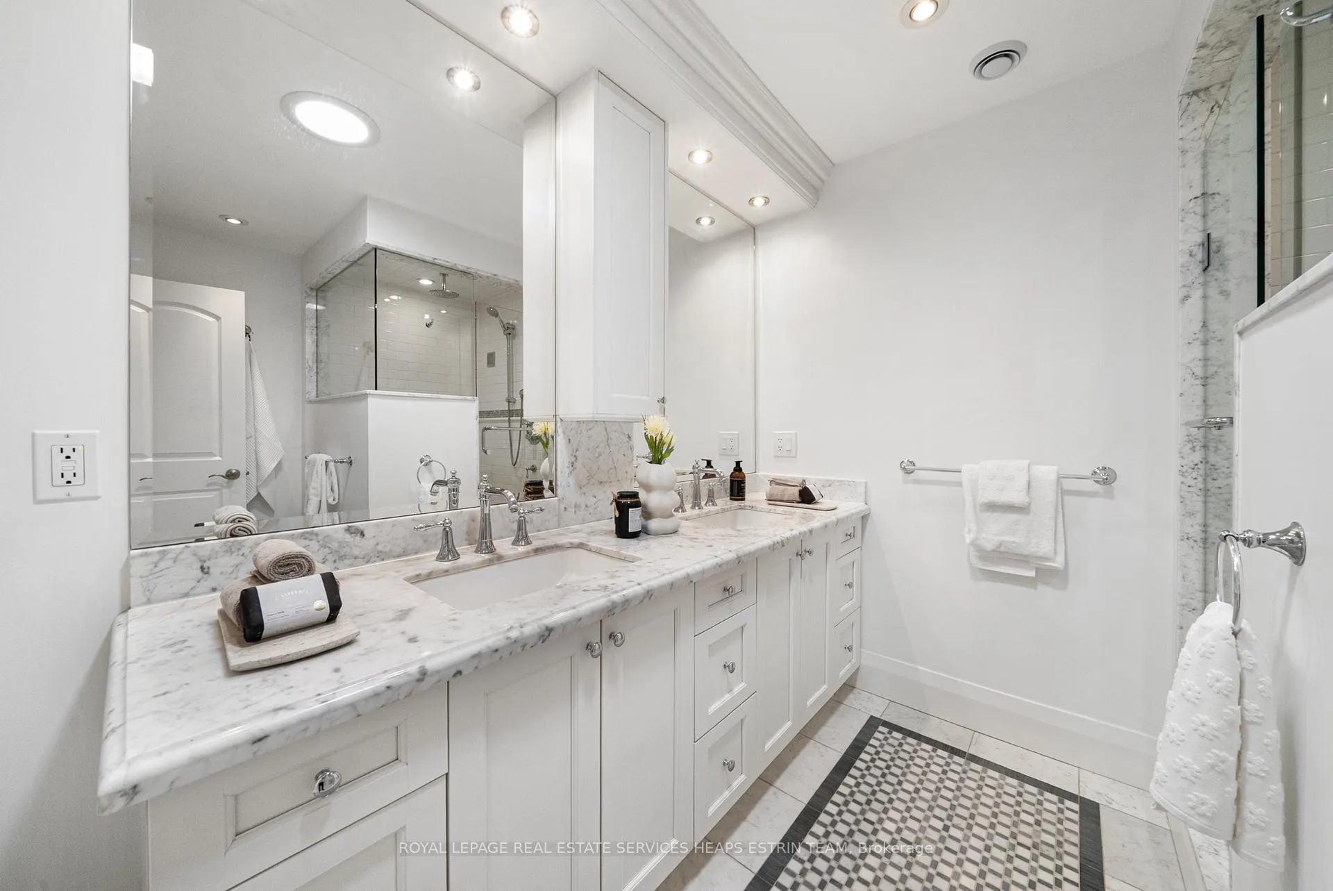 Photo 19 of 208 Hanna Road, Toronto, Leaside — HOMEH