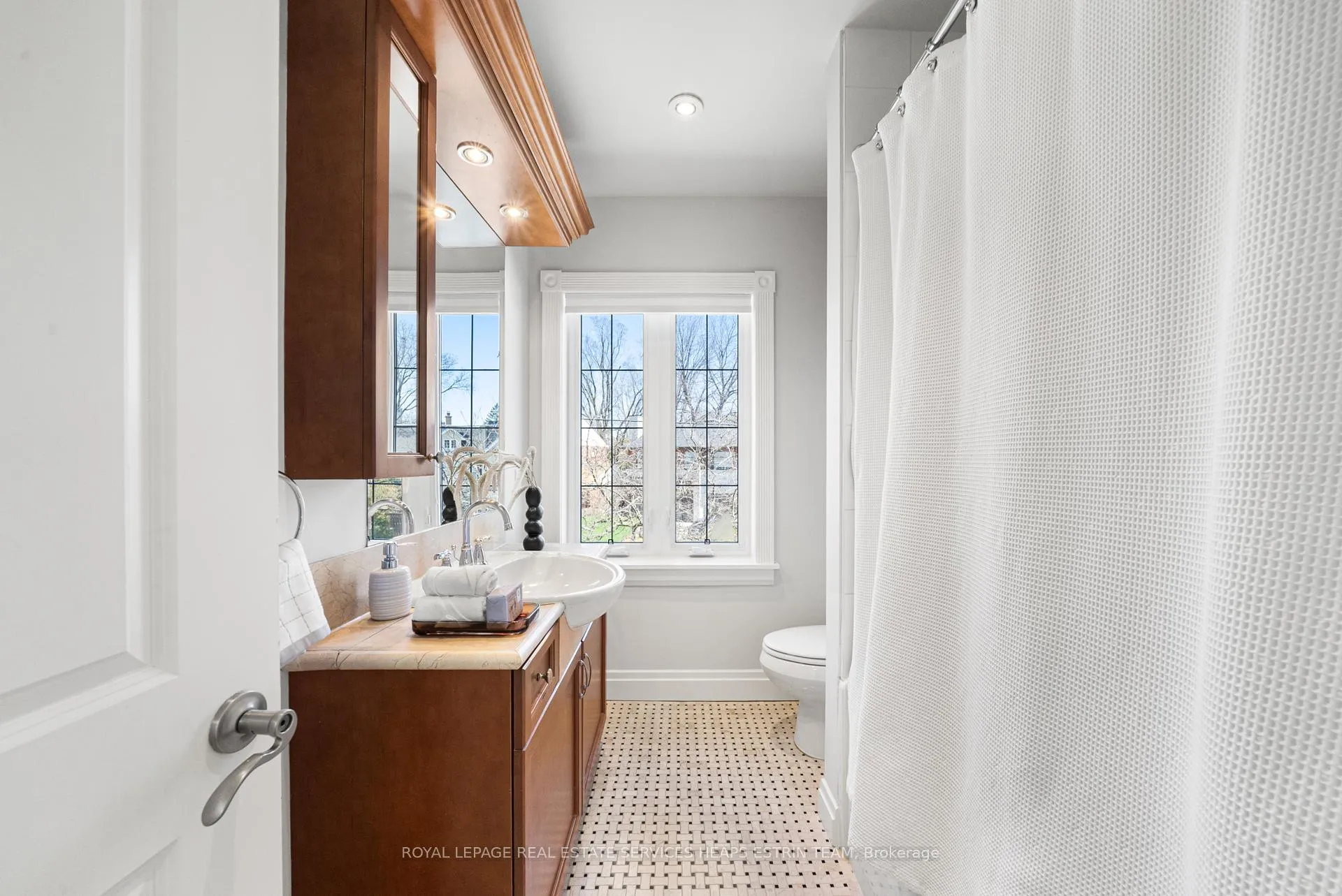 Photo 26 of 208 Hanna Road, Toronto, Leaside — HOMEH