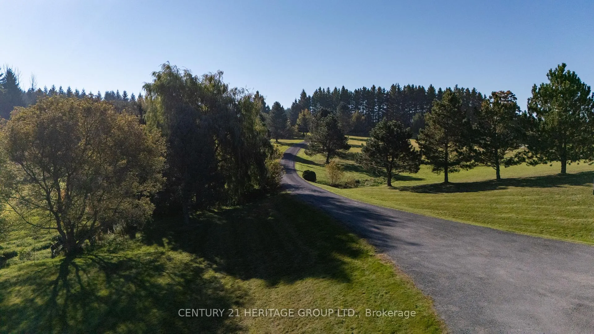 Photo 4 of 5800 17th Sideroad, King, Schomberg — HOMEH