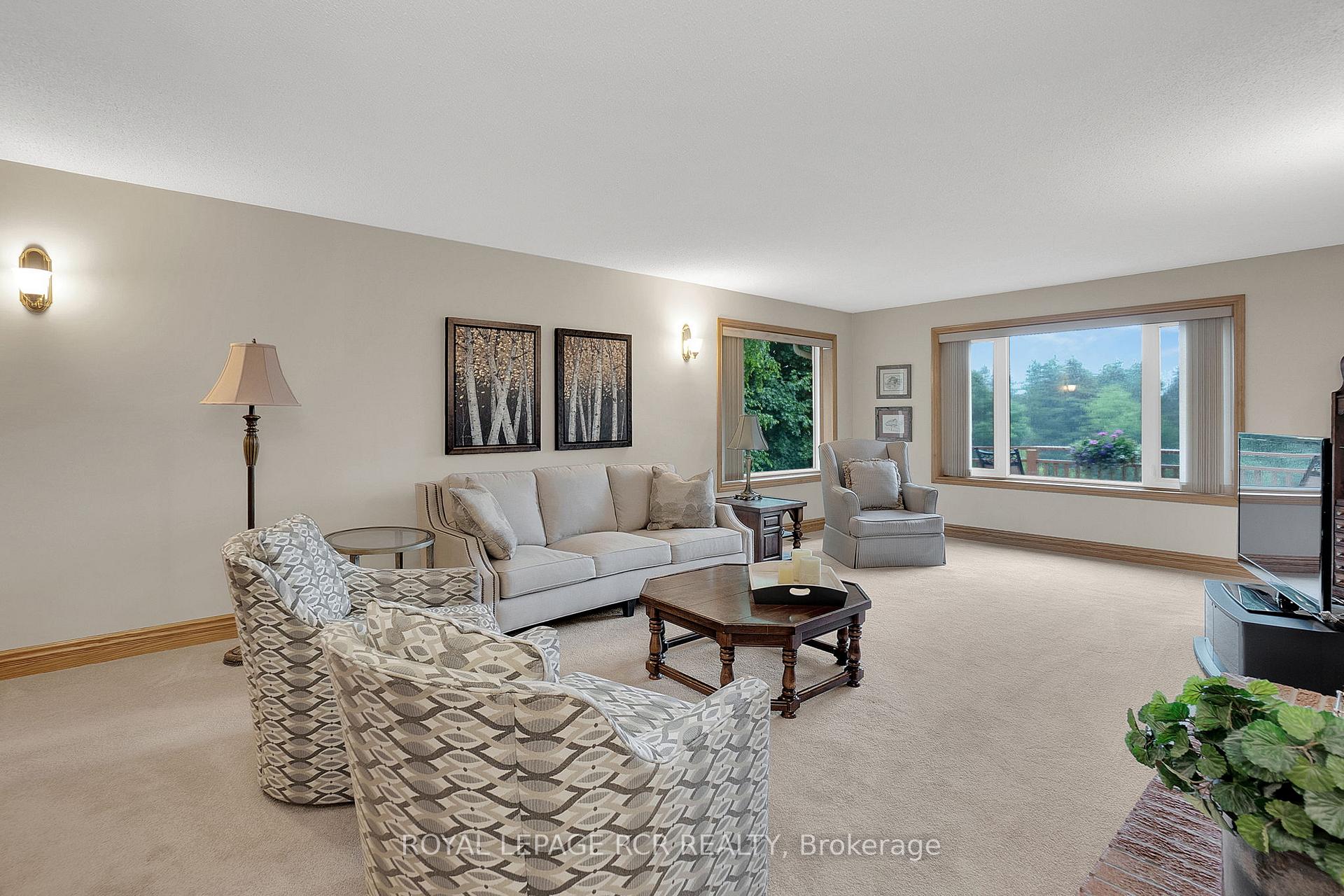Photo 15 of 10989 Halls Lake Side Road, Caledon, Palgrave — HOMEH