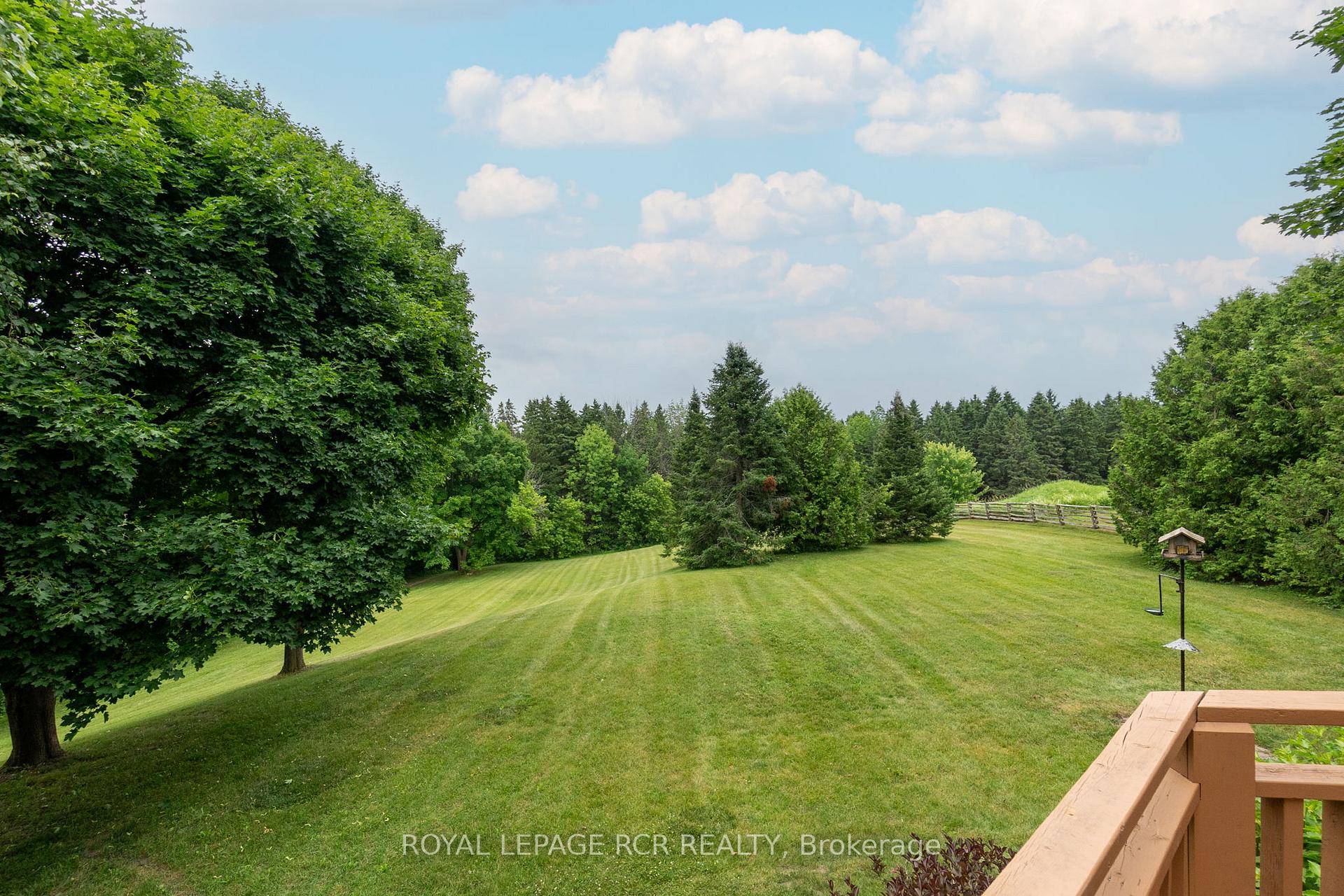 Photo 33 of 10989 Halls Lake Side Road, Caledon, Palgrave — HOMEH