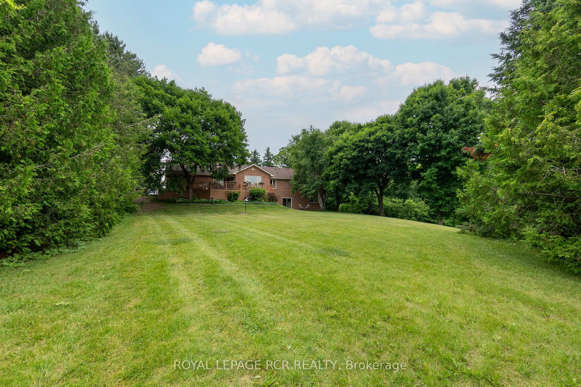 Photo 36 of 10989 Halls Lake Side Road, Caledon, Palgrave — HOMEH
