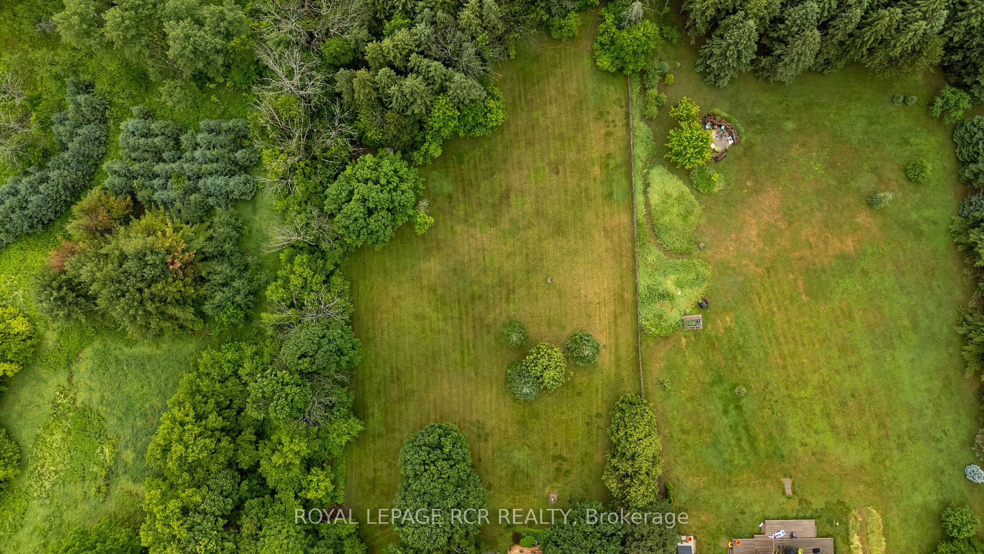 Photo 34 of 10989 Halls Lake Side Road, Caledon, Palgrave — HOMEH