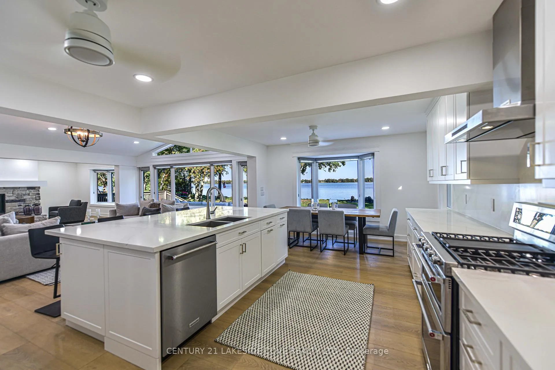 Photo 10 of 6 Thicketwood Place, Ramara, Brechin — HOMEH