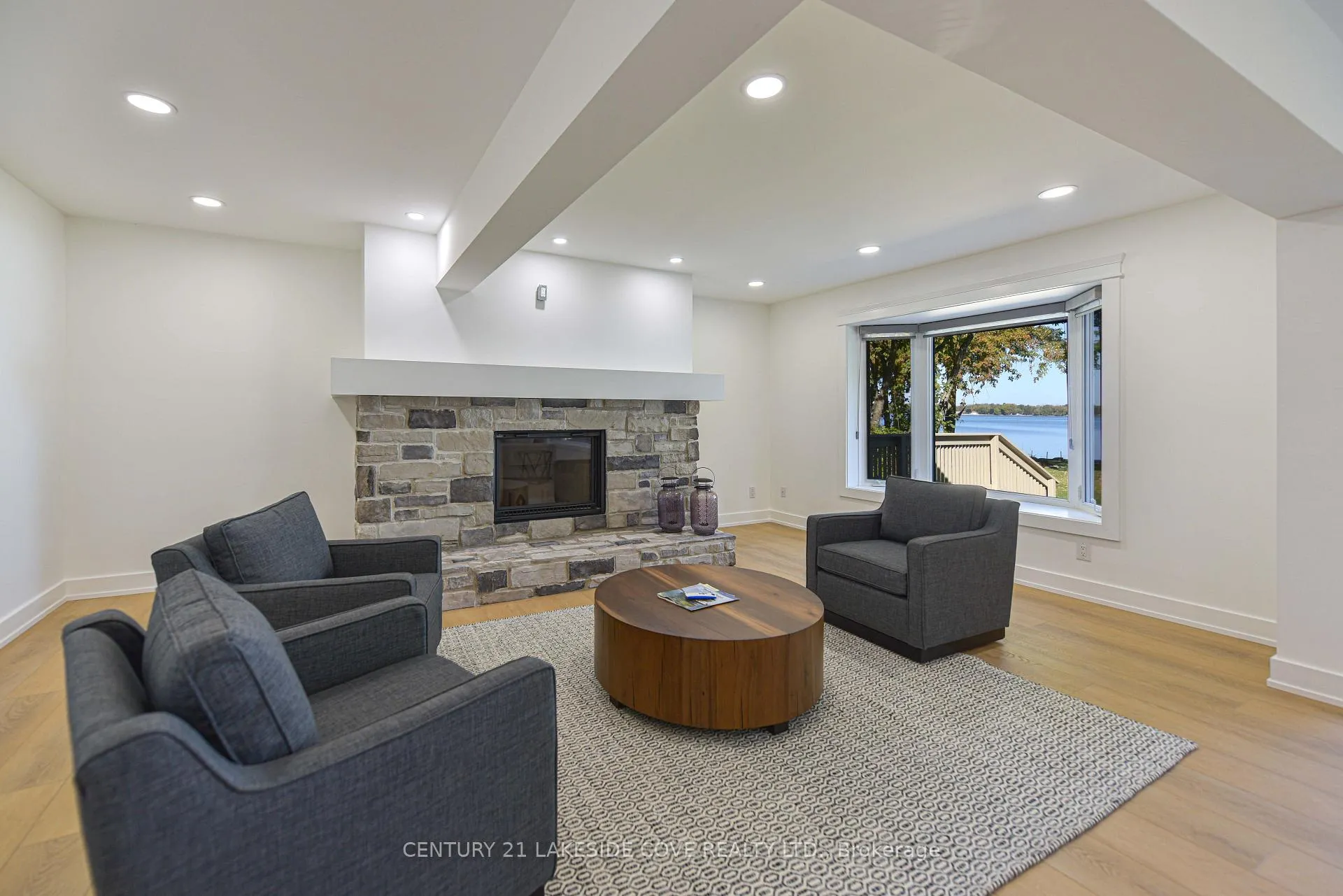 Photo 17 of 6 Thicketwood Place, Ramara, Brechin — HOMEH