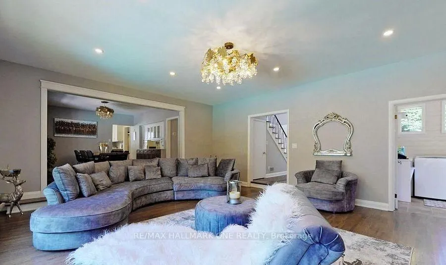 Photo 6 of 6077 Corwin Avenue, Niagara Falls, Dorchester — HOMEH